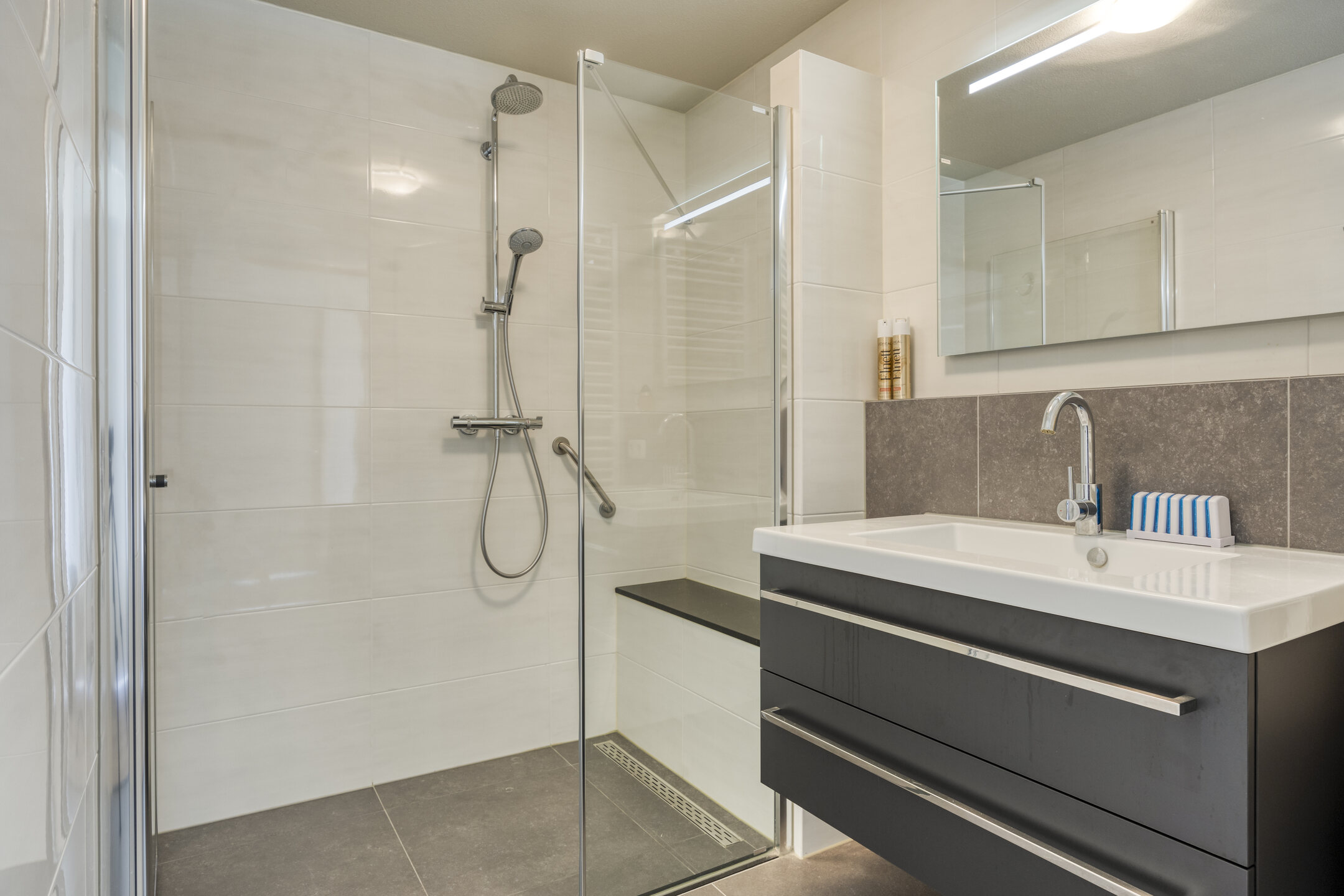 2 Bedrooms Bedrooms, ,1 BathroomBathrooms,Appartement,Te Koop,1510