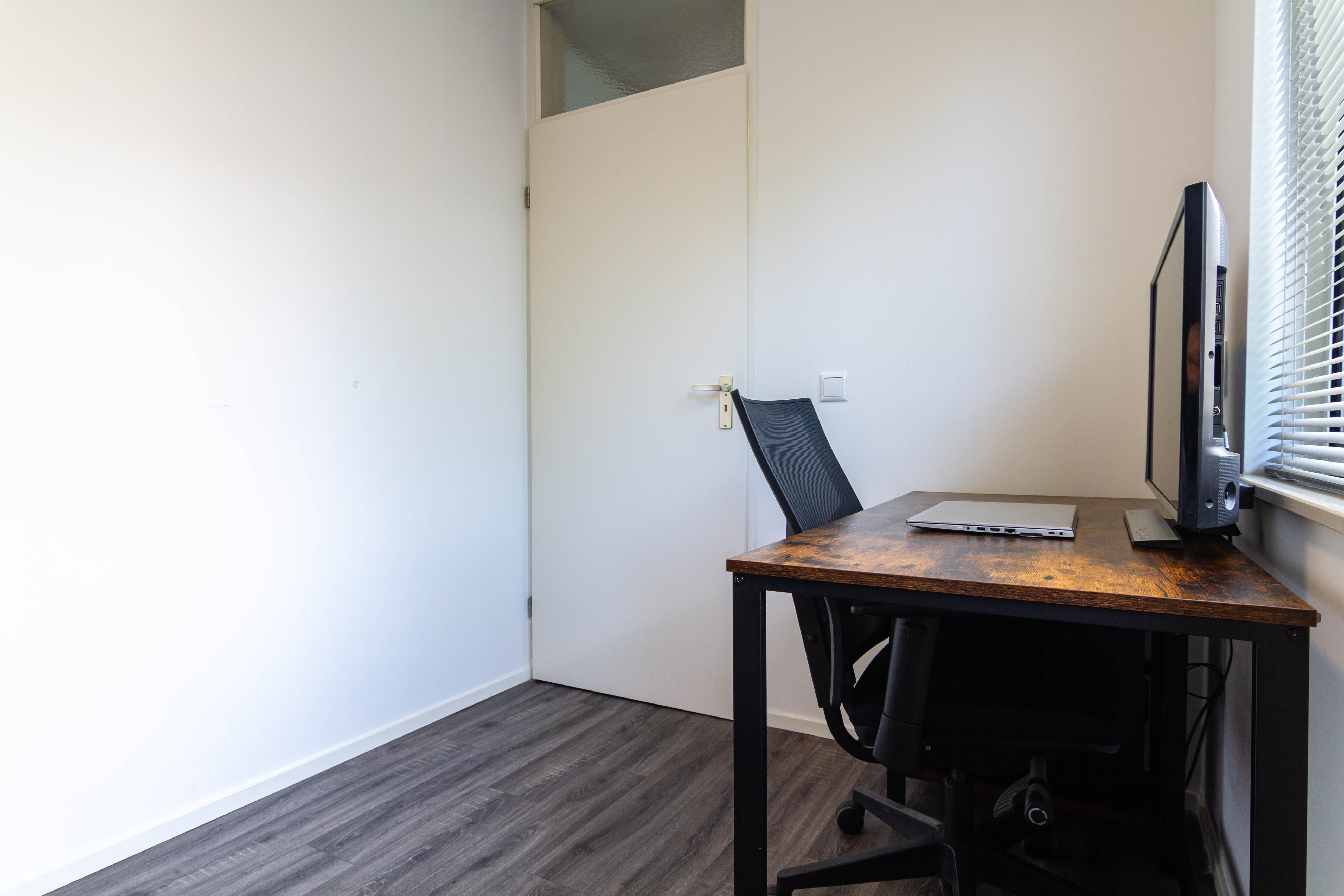 5 Rooms Rooms,1 BathroomBathrooms,Woonhuis,Te Koop,1512