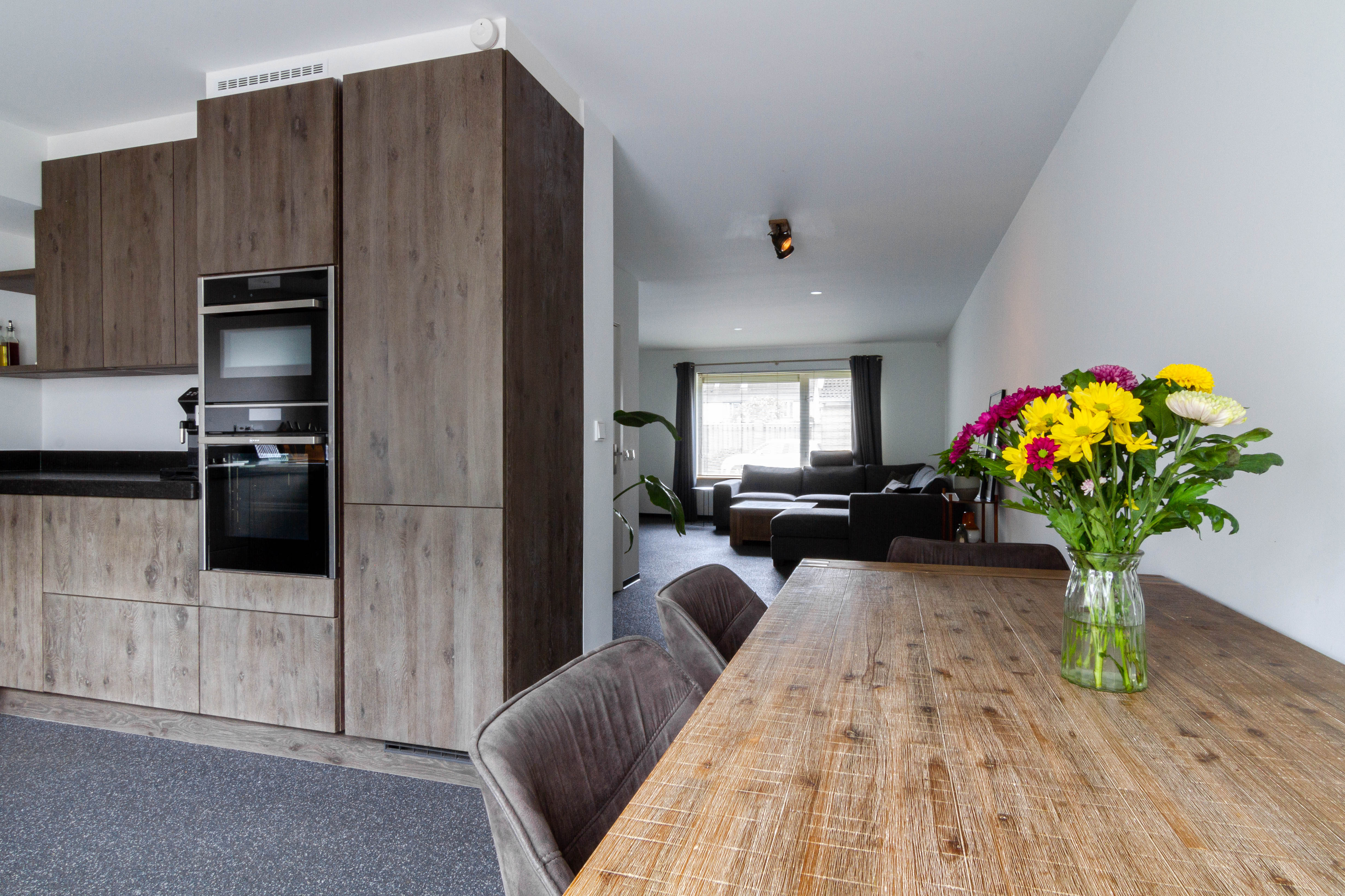 5 Rooms Rooms,1 BathroomBathrooms,Woonhuis,Te Koop,1512