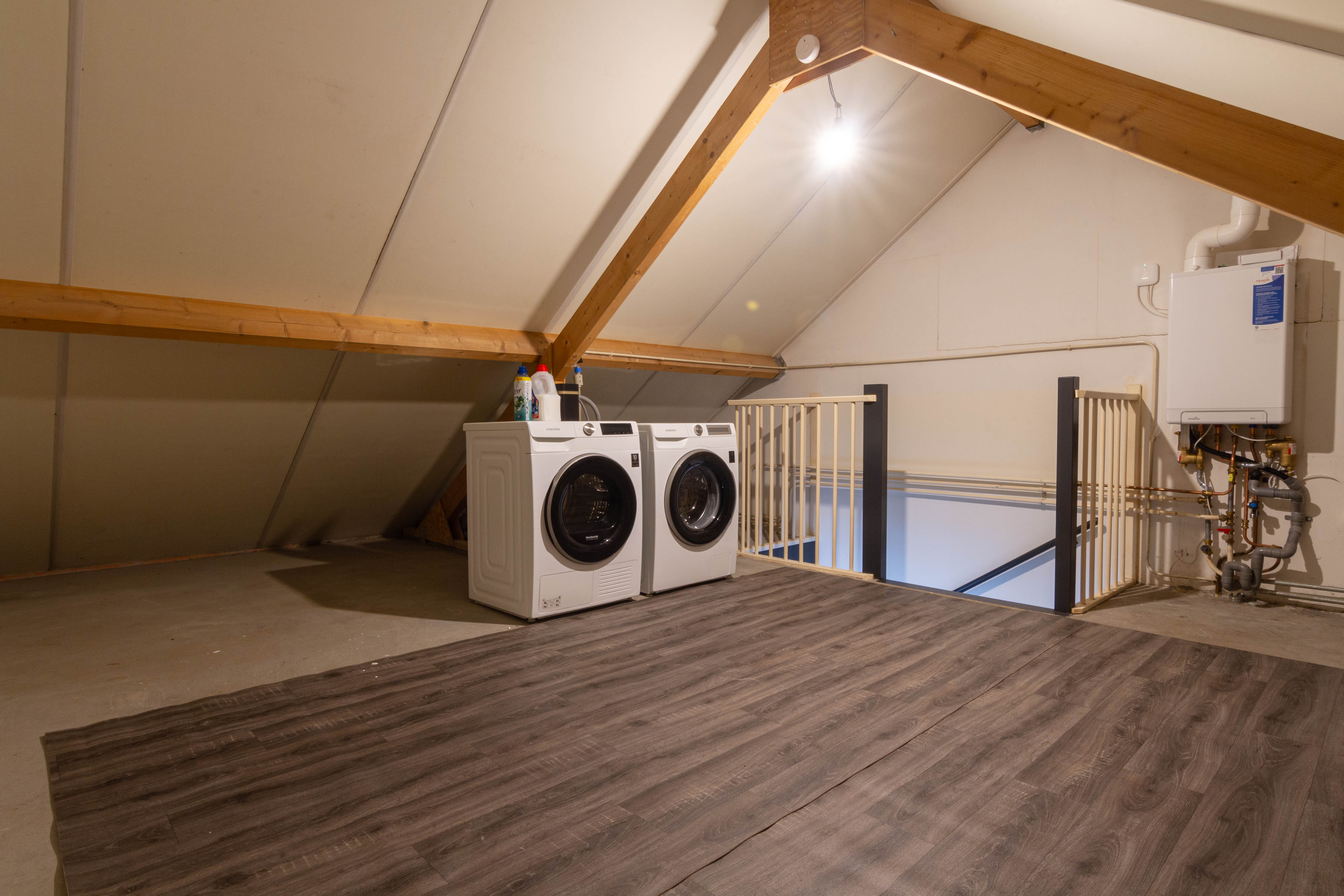 5 Rooms Rooms,1 BathroomBathrooms,Woonhuis,Te Koop,1512