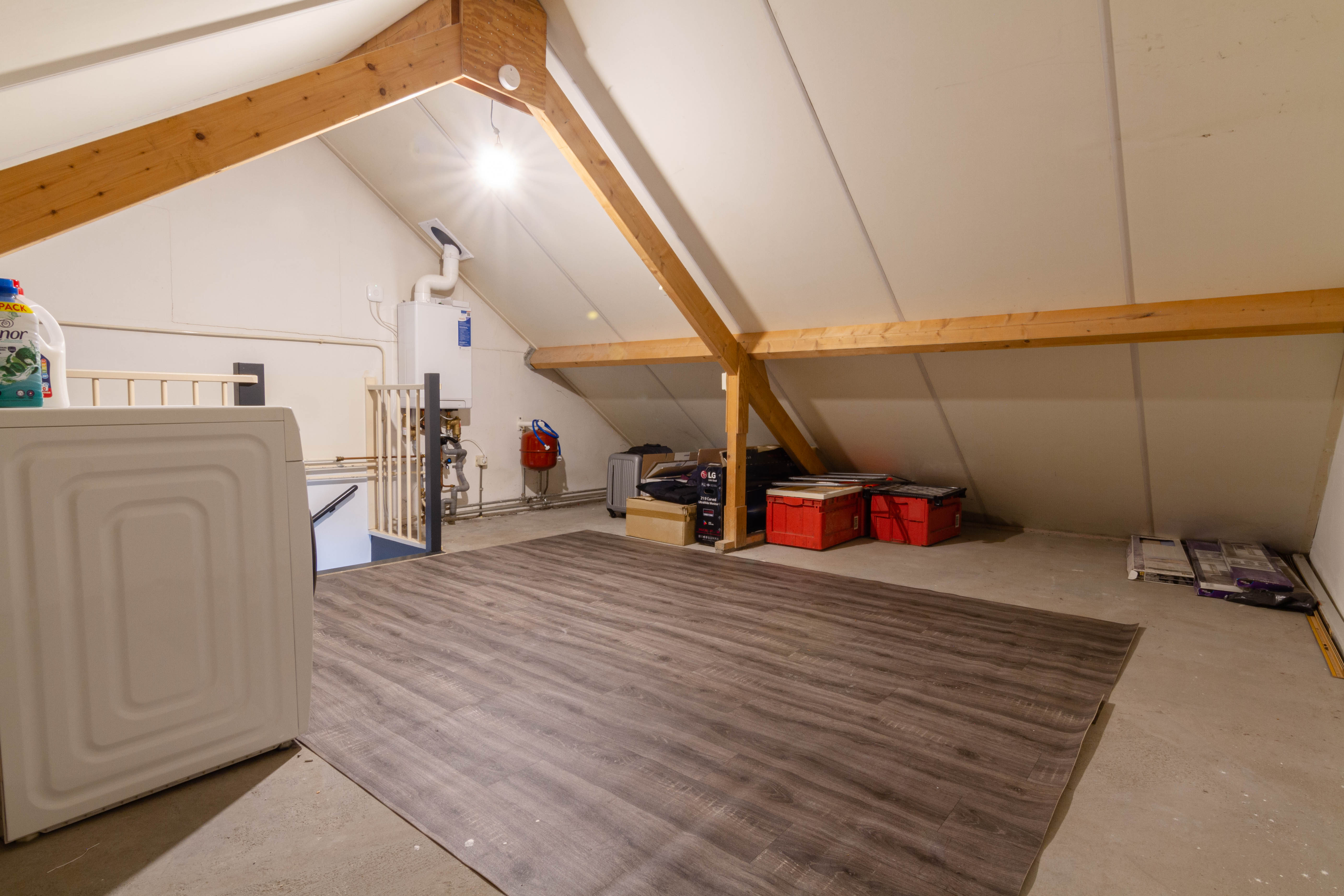 5 Rooms Rooms,1 BathroomBathrooms,Woonhuis,Te Koop,1512