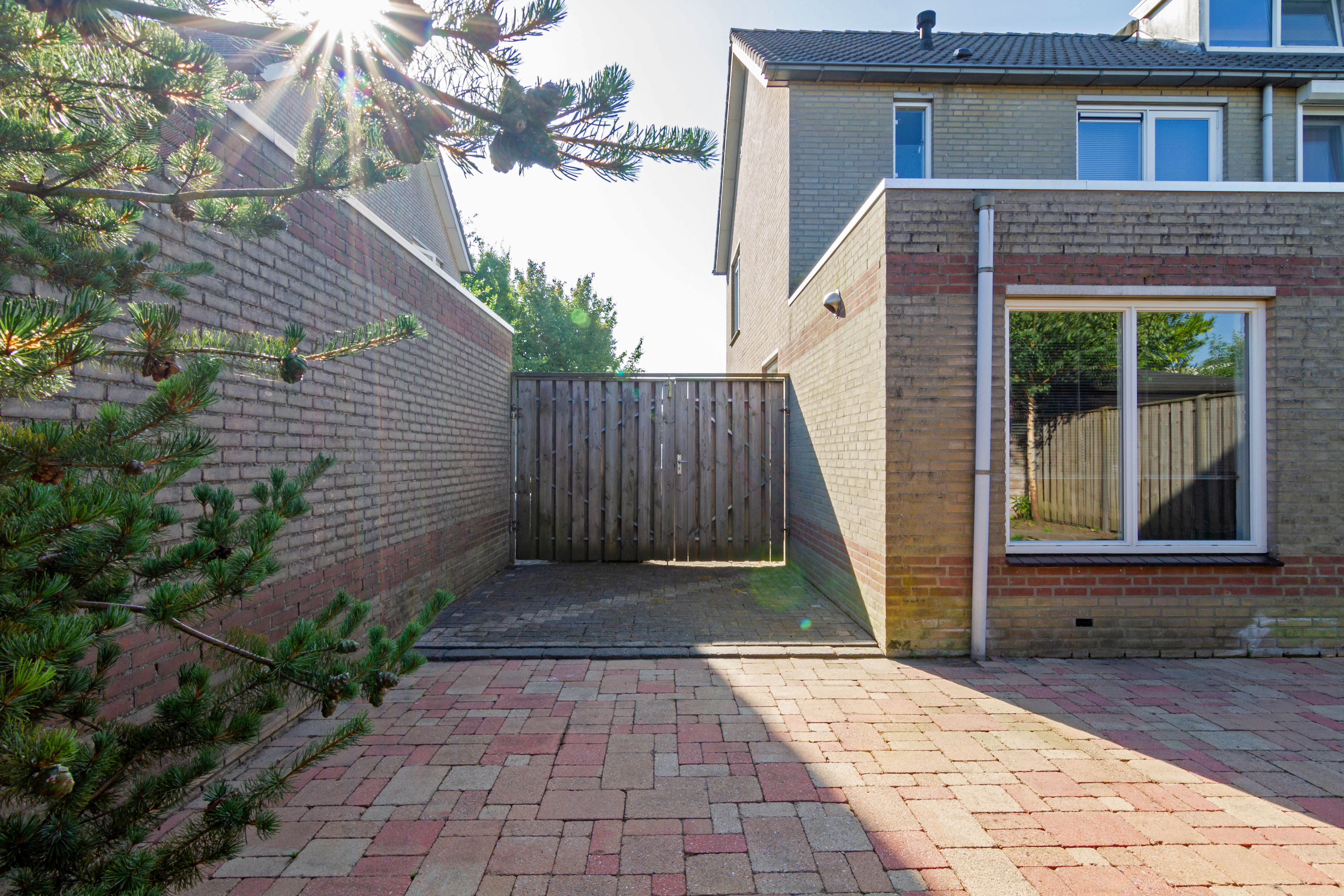 5 Rooms Rooms,1 BathroomBathrooms,Woonhuis,Te Koop,1512