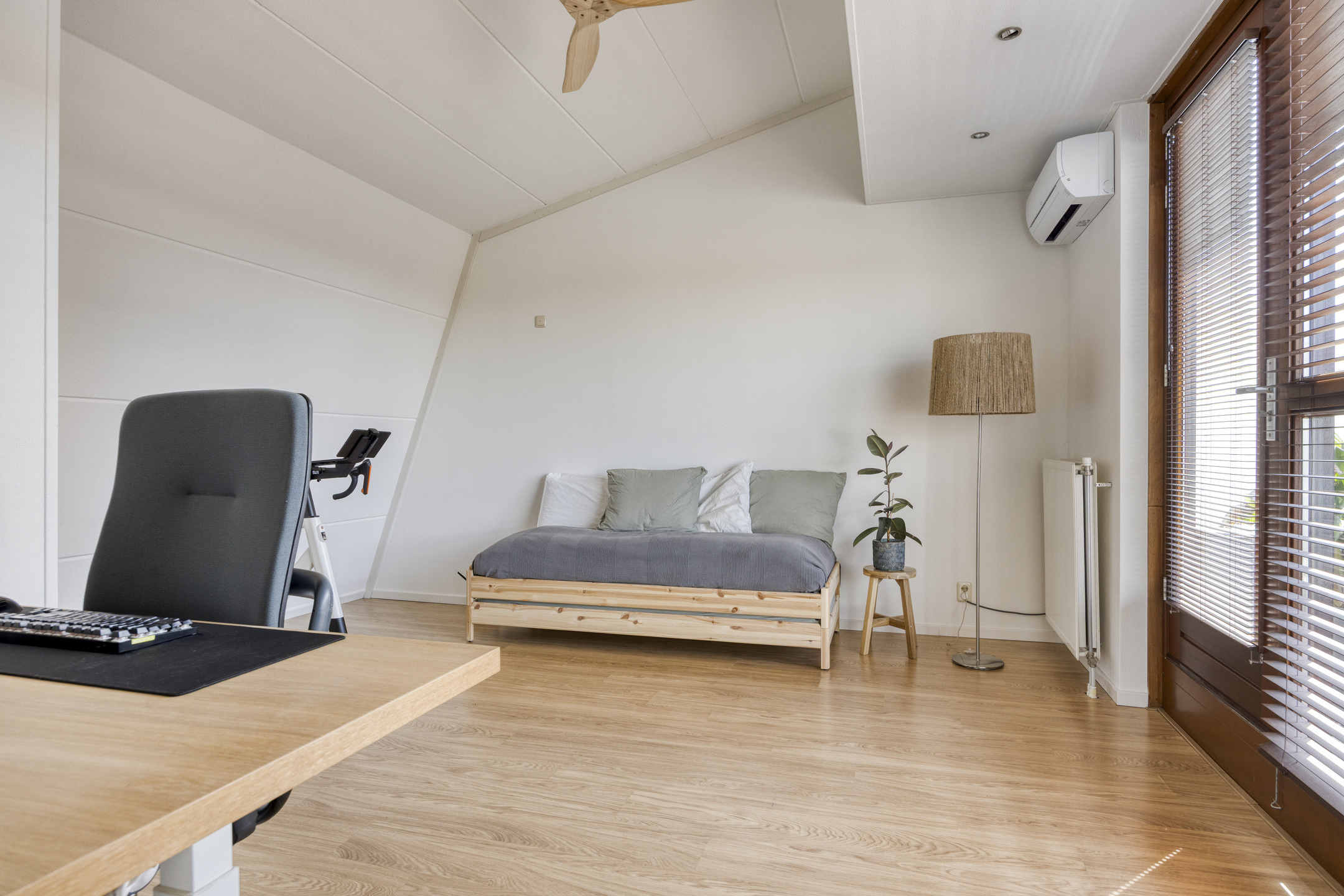 3 Rooms Rooms,1 BathroomBathrooms,Woonhuis,Te Koop,1515