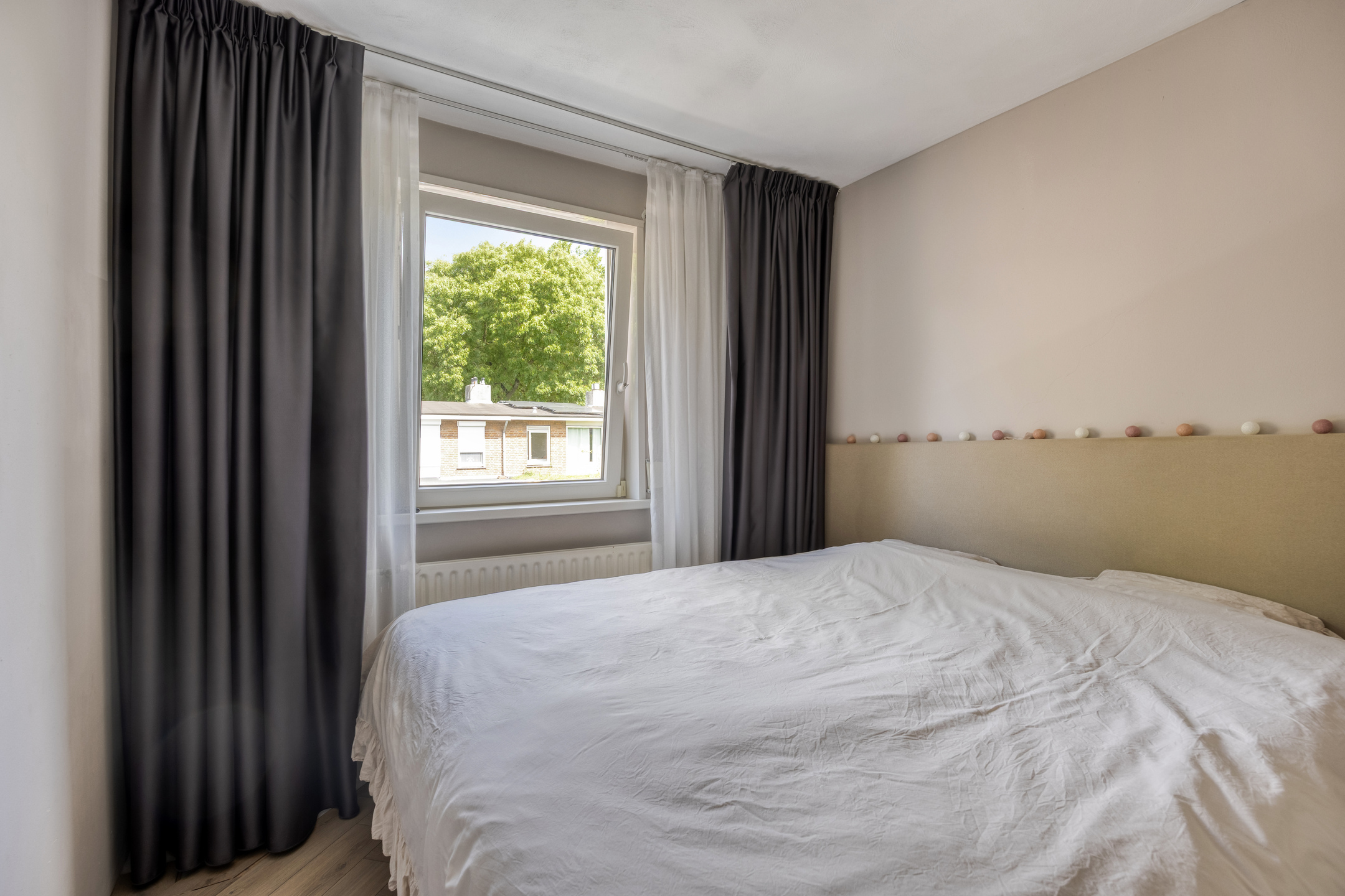 6 Rooms Rooms,1 BathroomBathrooms,Woonhuis,Te Koop,1516