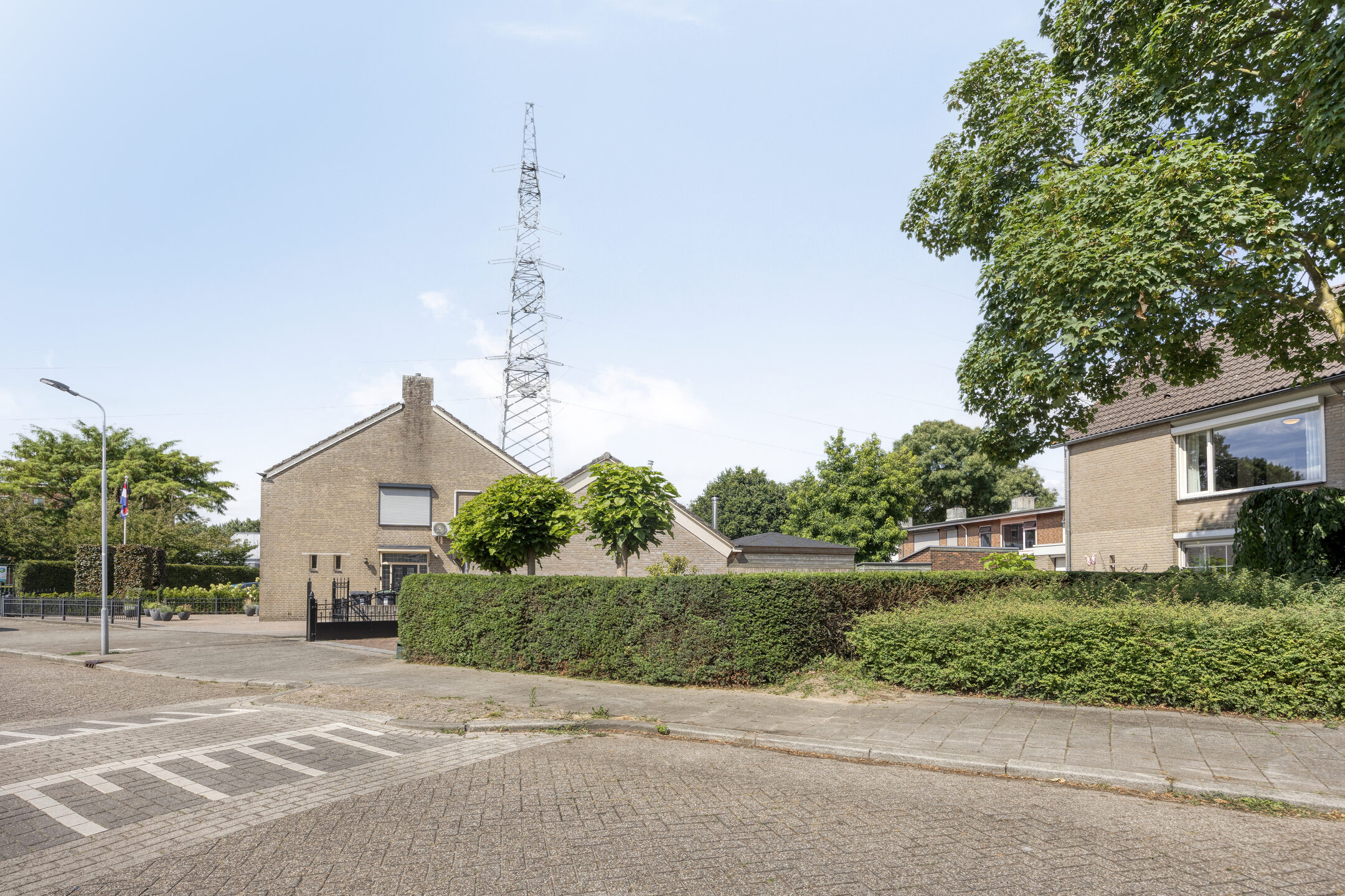 6 Rooms Rooms,1 BathroomBathrooms,Woonhuis,Te Koop,1516