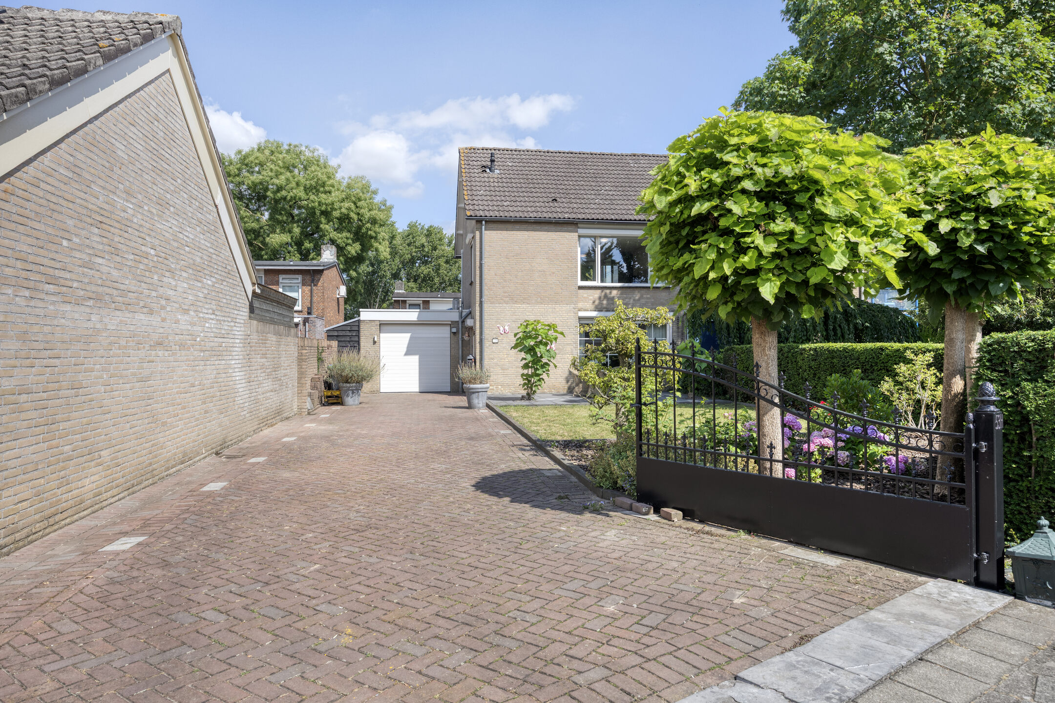 6 Rooms Rooms,1 BathroomBathrooms,Woonhuis,Te Koop,1516