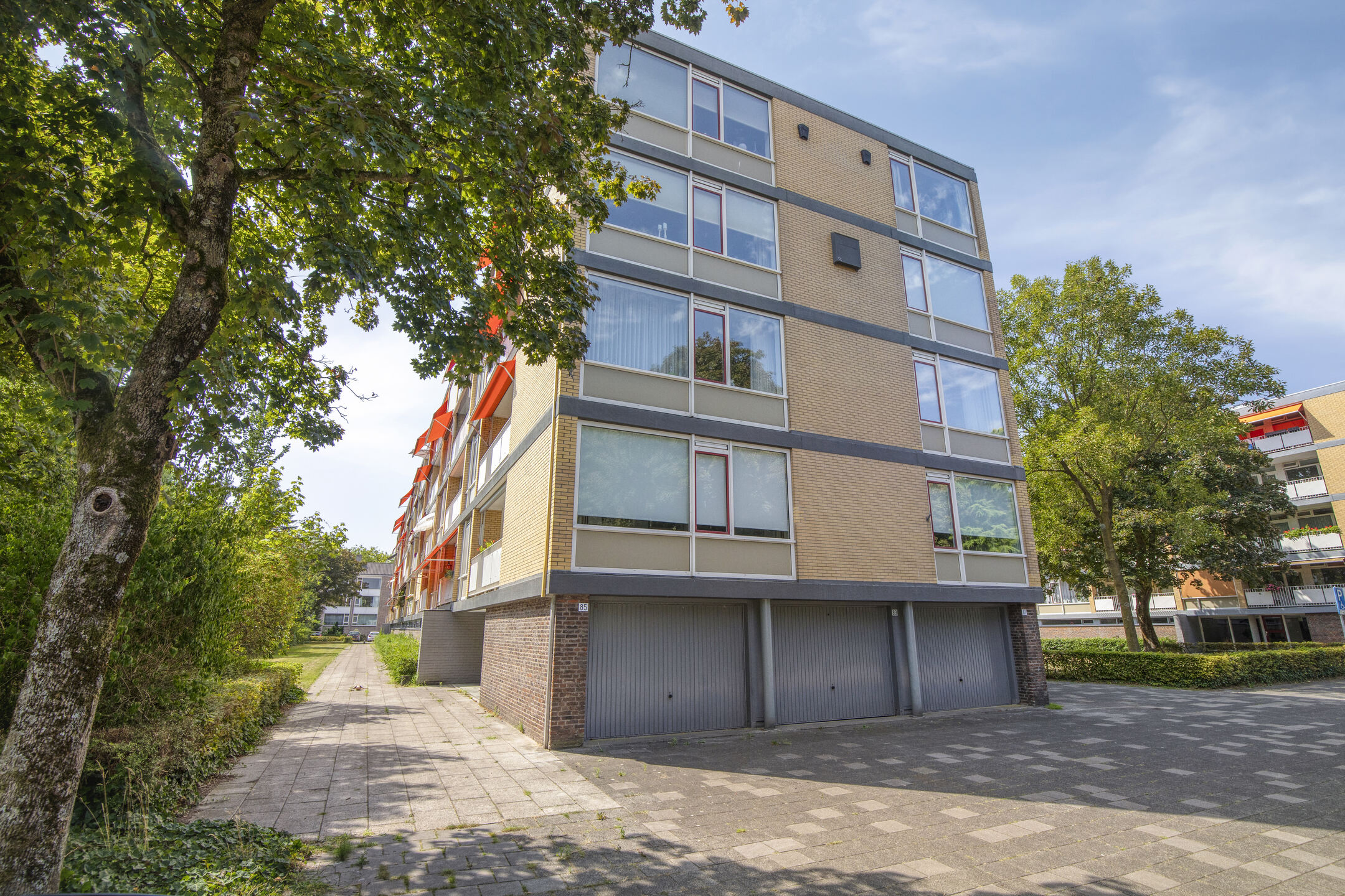 2 Bedrooms Bedrooms, ,1 BathroomBathrooms,Appartement,Te Koop,1518