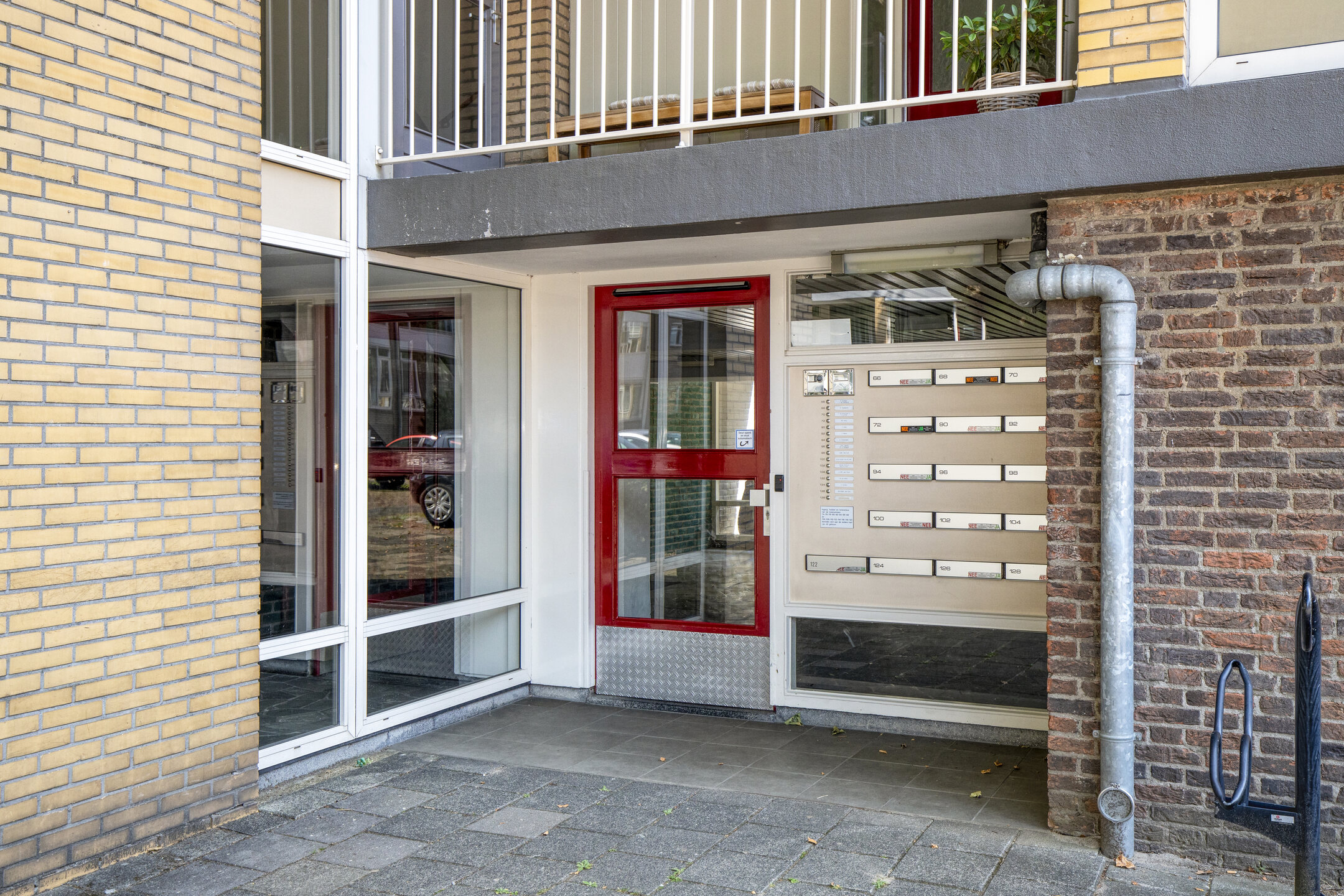 2 Bedrooms Bedrooms, ,1 BathroomBathrooms,Appartement,Te Koop,1518