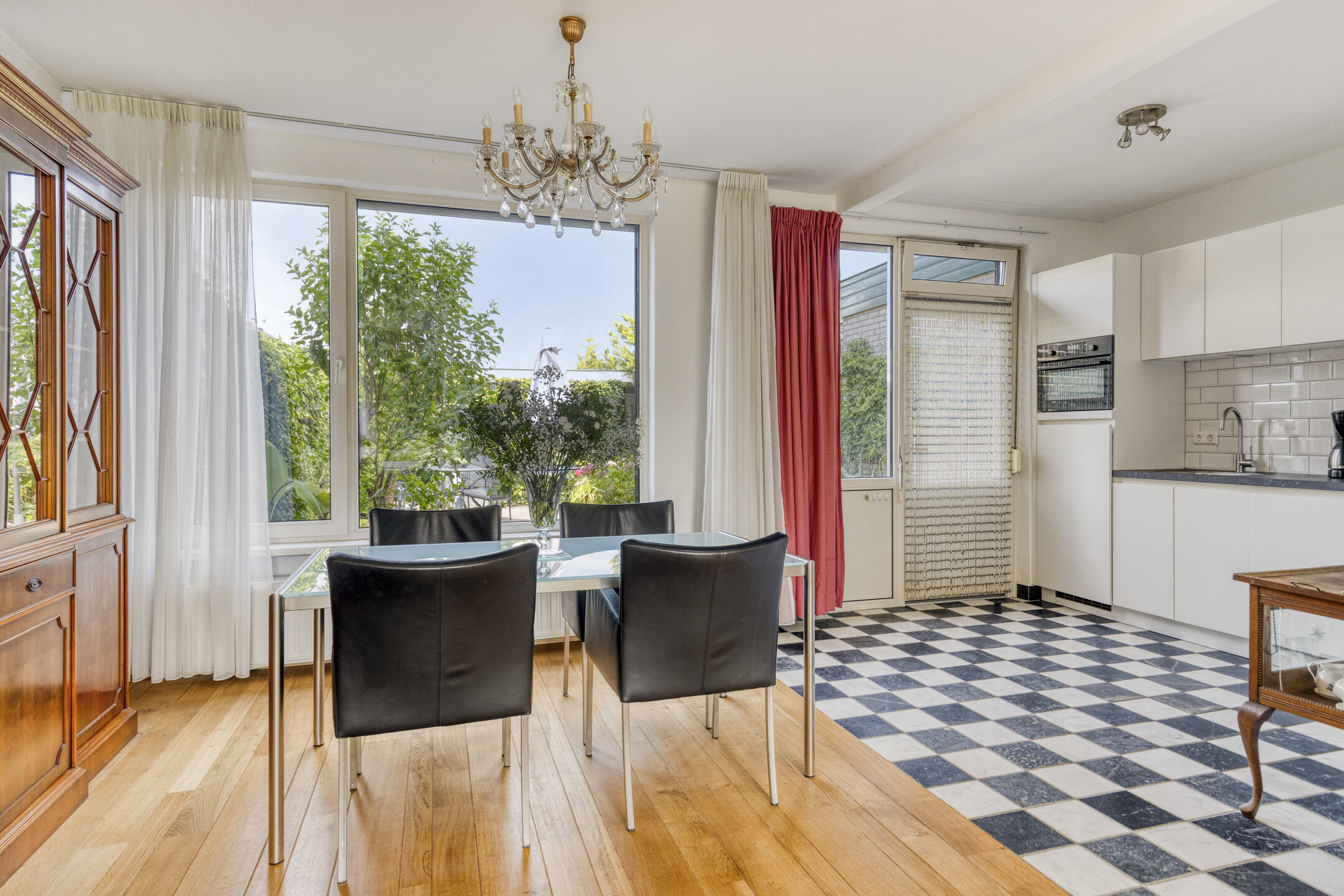 5 Rooms Rooms,1 BathroomBathrooms,Woonhuis,Te Koop,1519