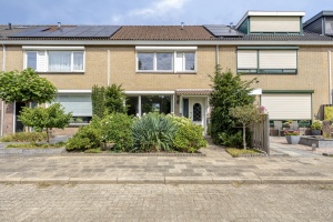 5 Rooms Rooms,1 BathroomBathrooms,Woonhuis,Te Koop,1519