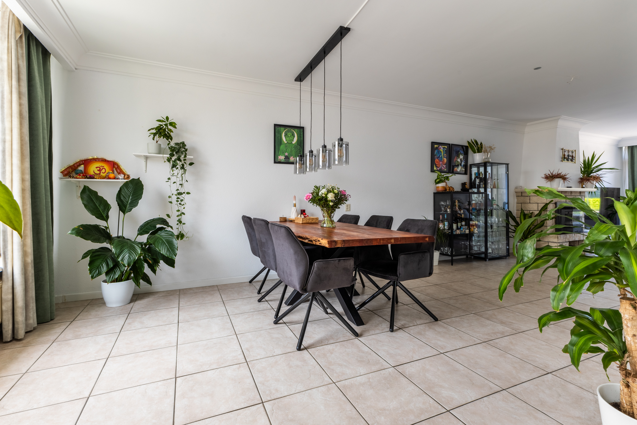 5 Rooms Rooms,1 BathroomBathrooms,Woonhuis,Te Koop,1520