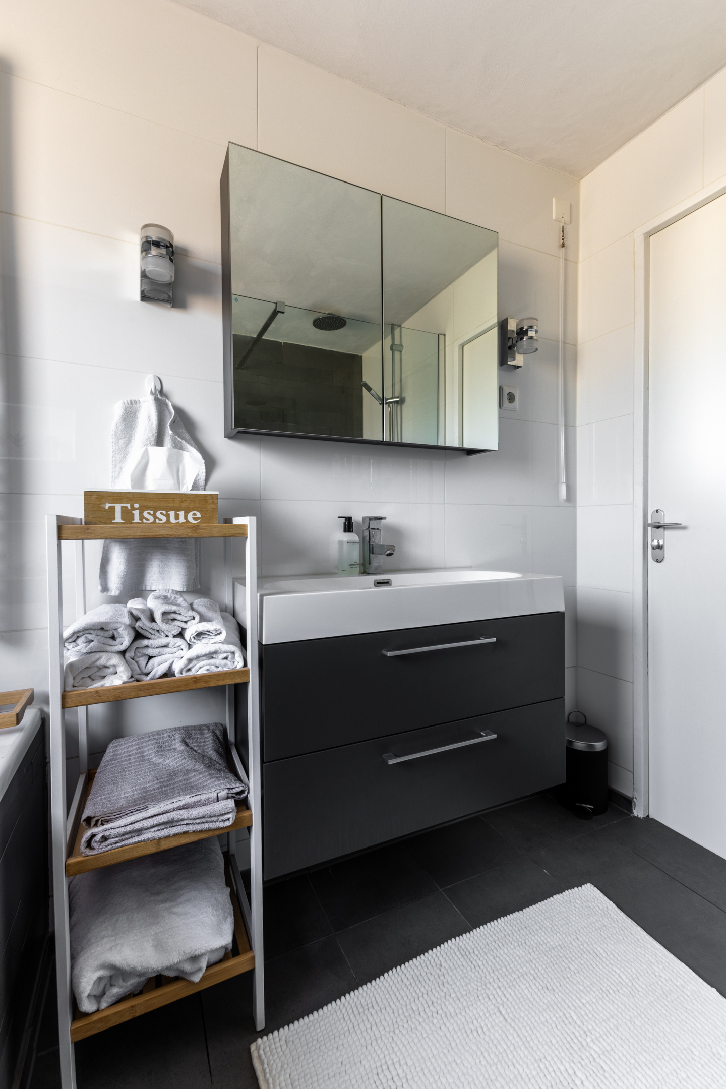 5 Rooms Rooms,1 BathroomBathrooms,Woonhuis,Te Koop,1520