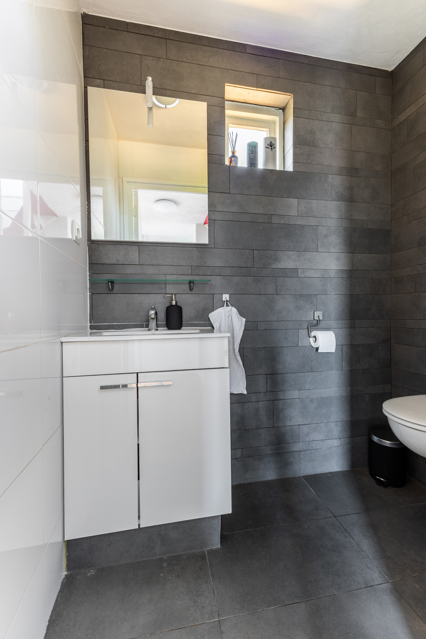 5 Rooms Rooms,1 BathroomBathrooms,Woonhuis,Te Koop,1520