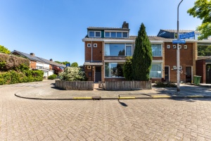 5 Rooms Rooms,1 BathroomBathrooms,Woonhuis,Te Koop,1520
