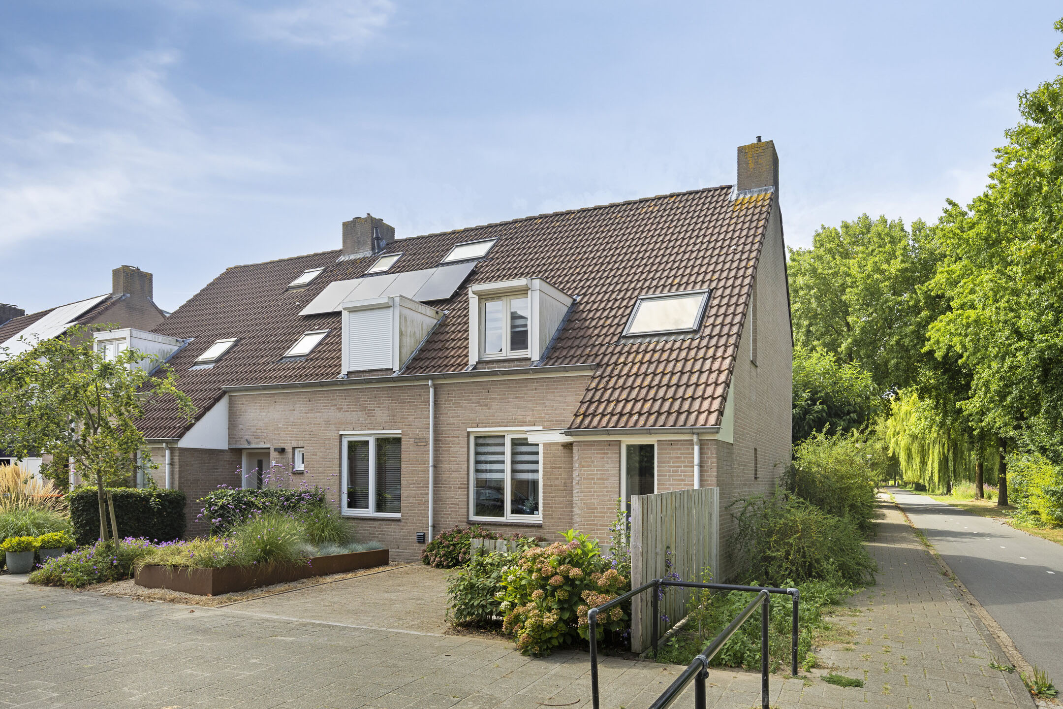 5 Rooms Rooms,1 BathroomBathrooms,Woonhuis,Te Koop,1525