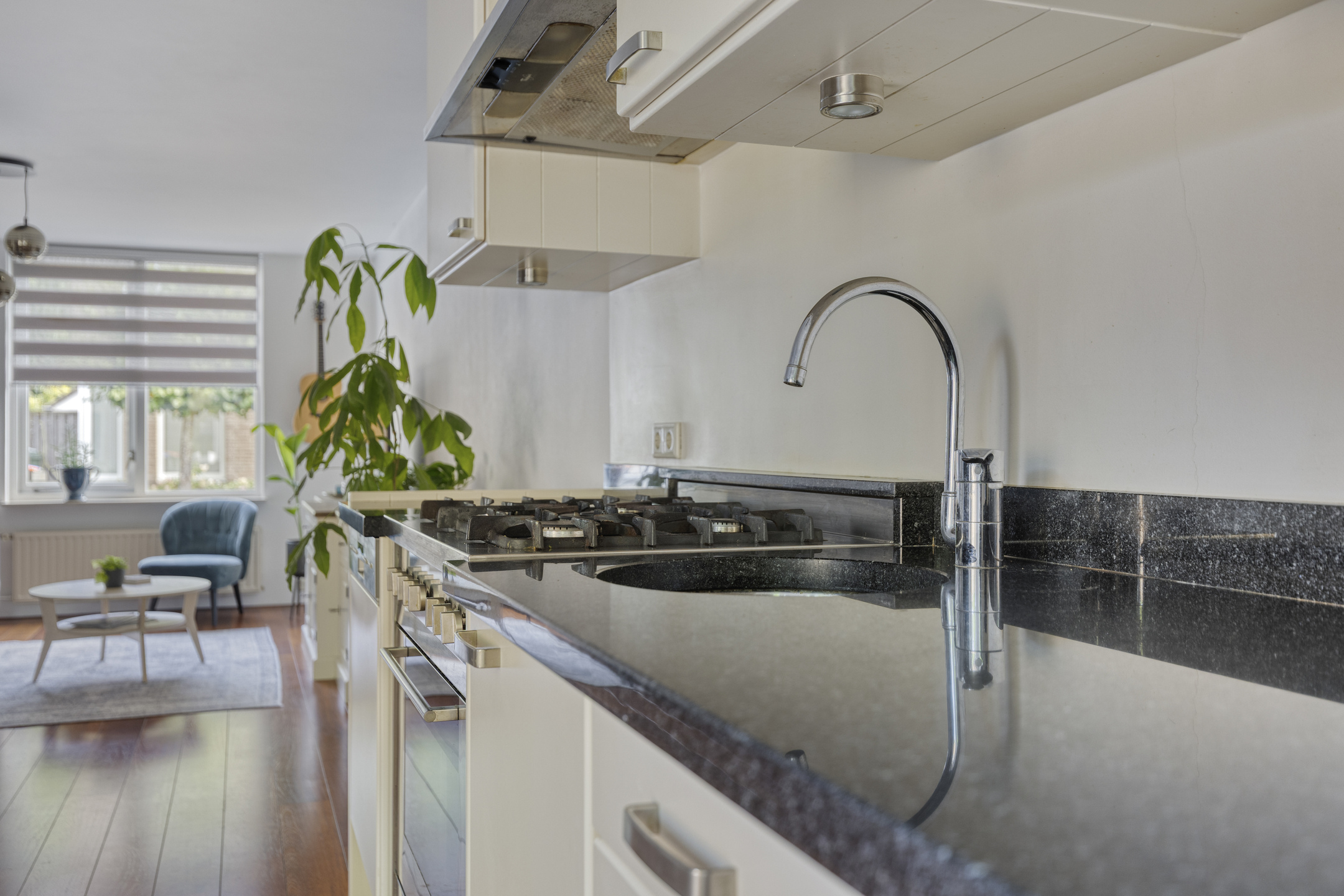 5 Rooms Rooms,1 BathroomBathrooms,Woonhuis,Te Koop,1525