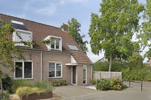 5 Rooms Rooms,1 BathroomBathrooms,Woonhuis,Te Koop,1525