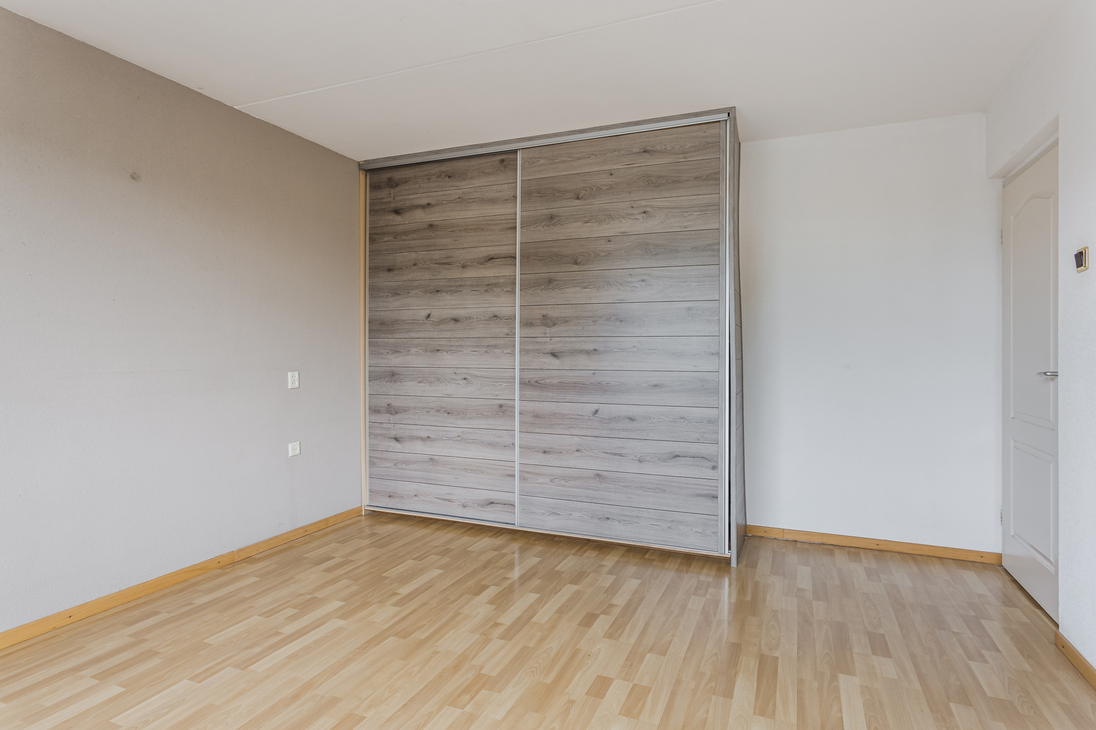 5 Rooms Rooms,1 BathroomBathrooms,Woonhuis,Te Koop,1534