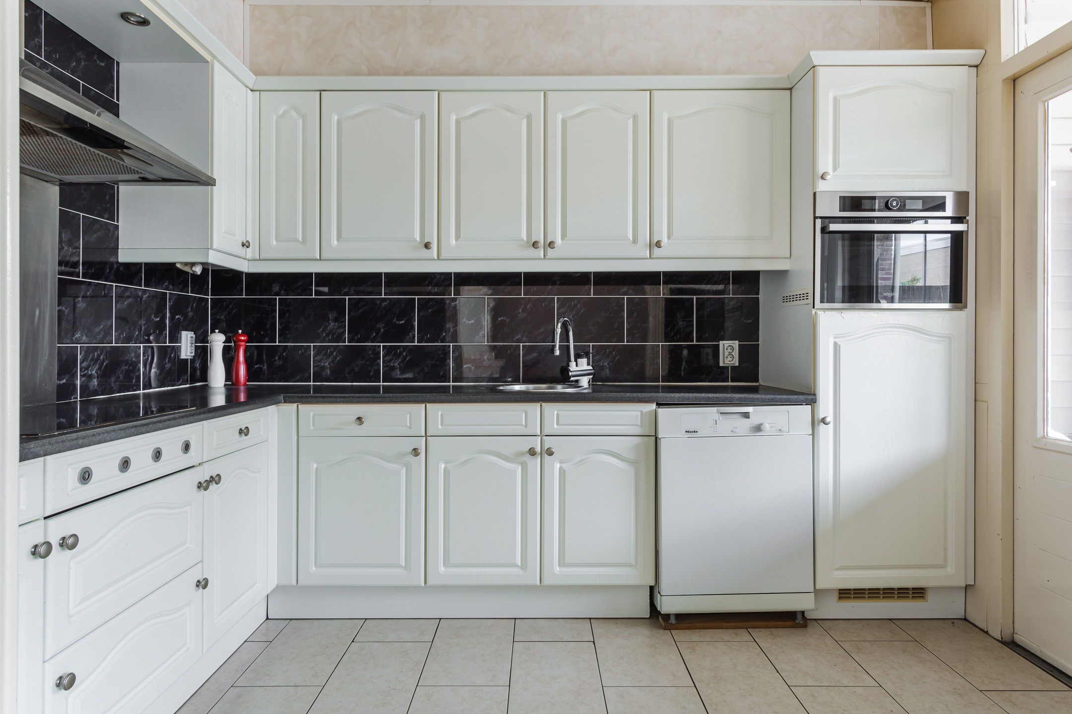 5 Rooms Rooms,1 BathroomBathrooms,Woonhuis,Te Koop,1534