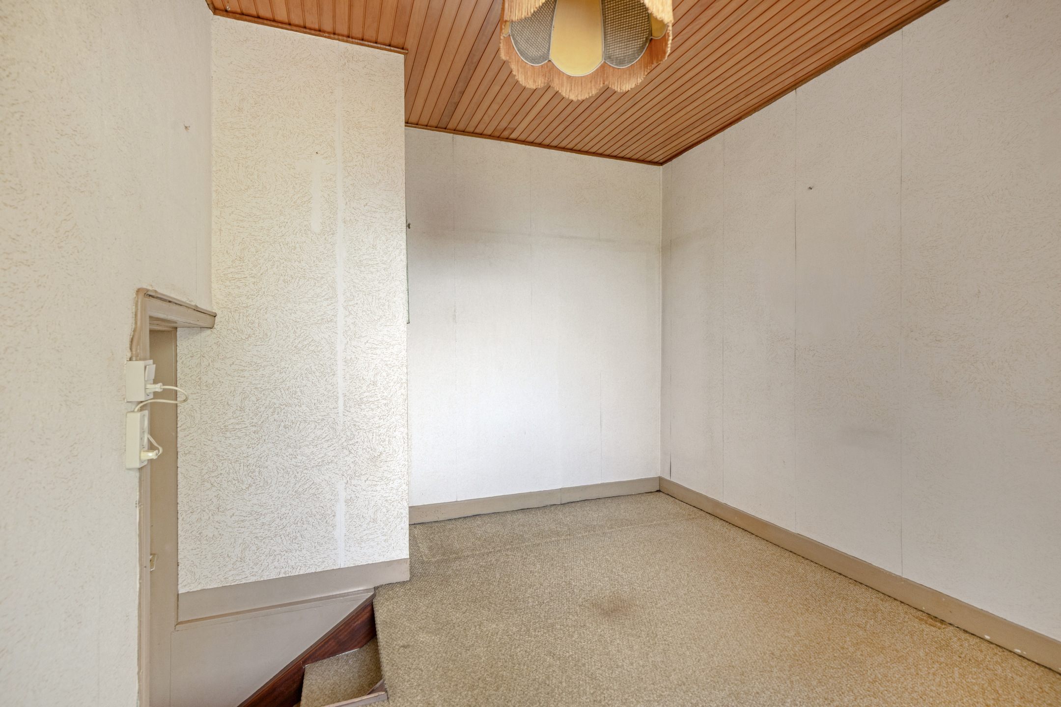 6 Rooms Rooms,1 BathroomBathrooms,Woonhuis,Te Koop,1536