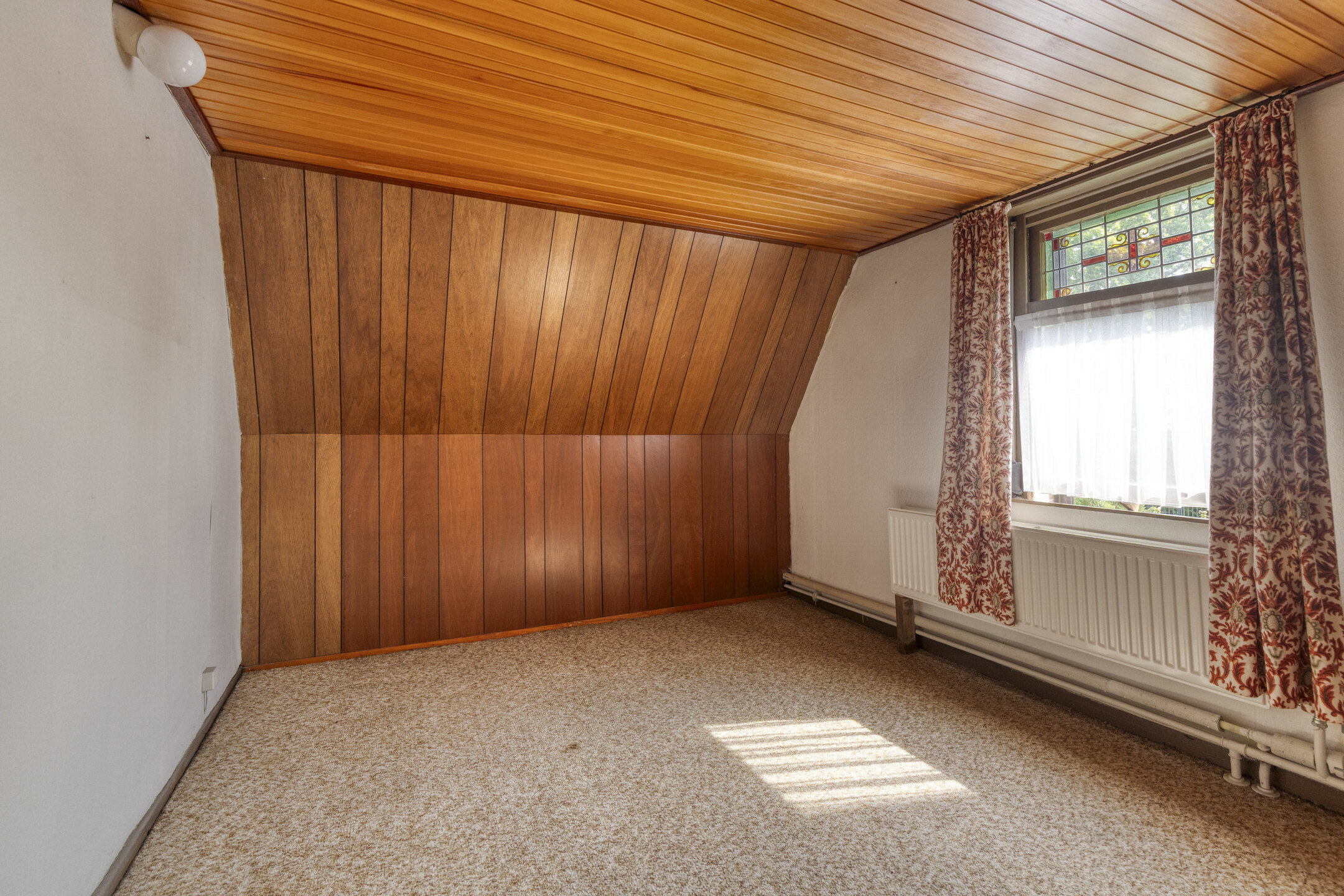 6 Rooms Rooms,1 BathroomBathrooms,Woonhuis,Te Koop,1536