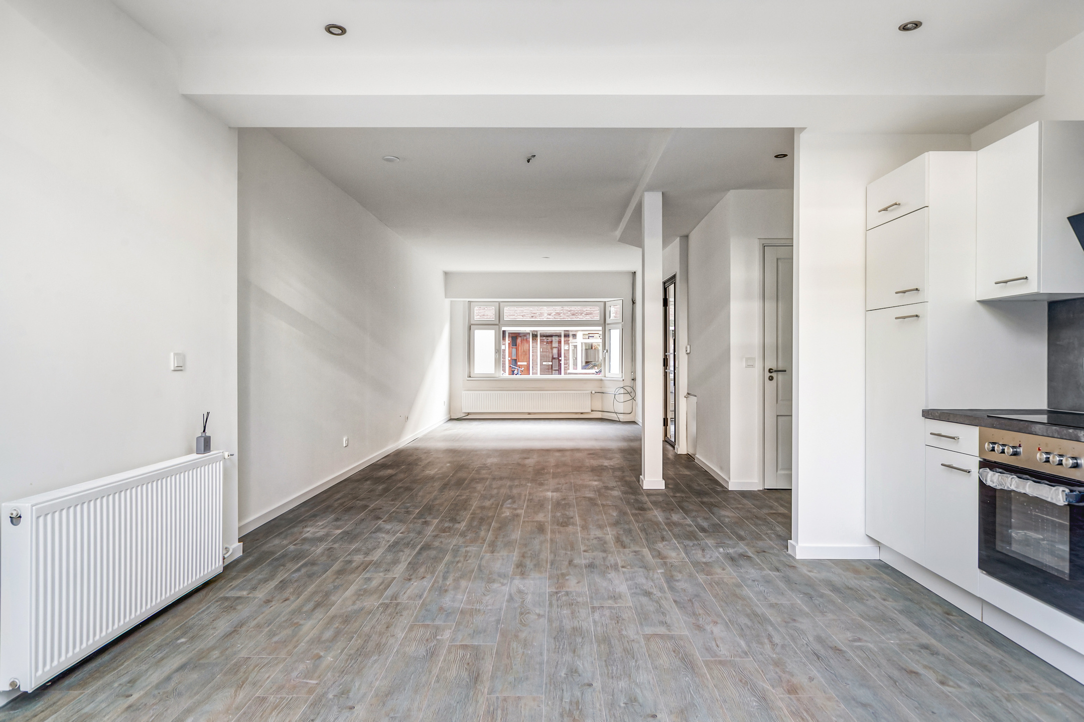 4 Rooms Rooms,1 BathroomBathrooms,Woonhuis,Te Koop,1541
