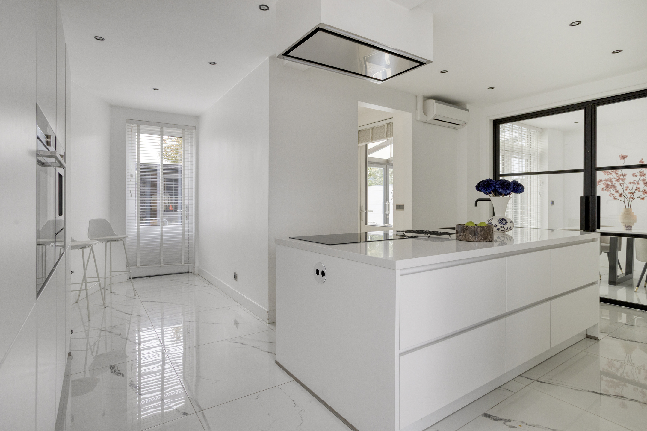 6 Rooms Rooms,1 BathroomBathrooms,Woonhuis,Te Koop,1543