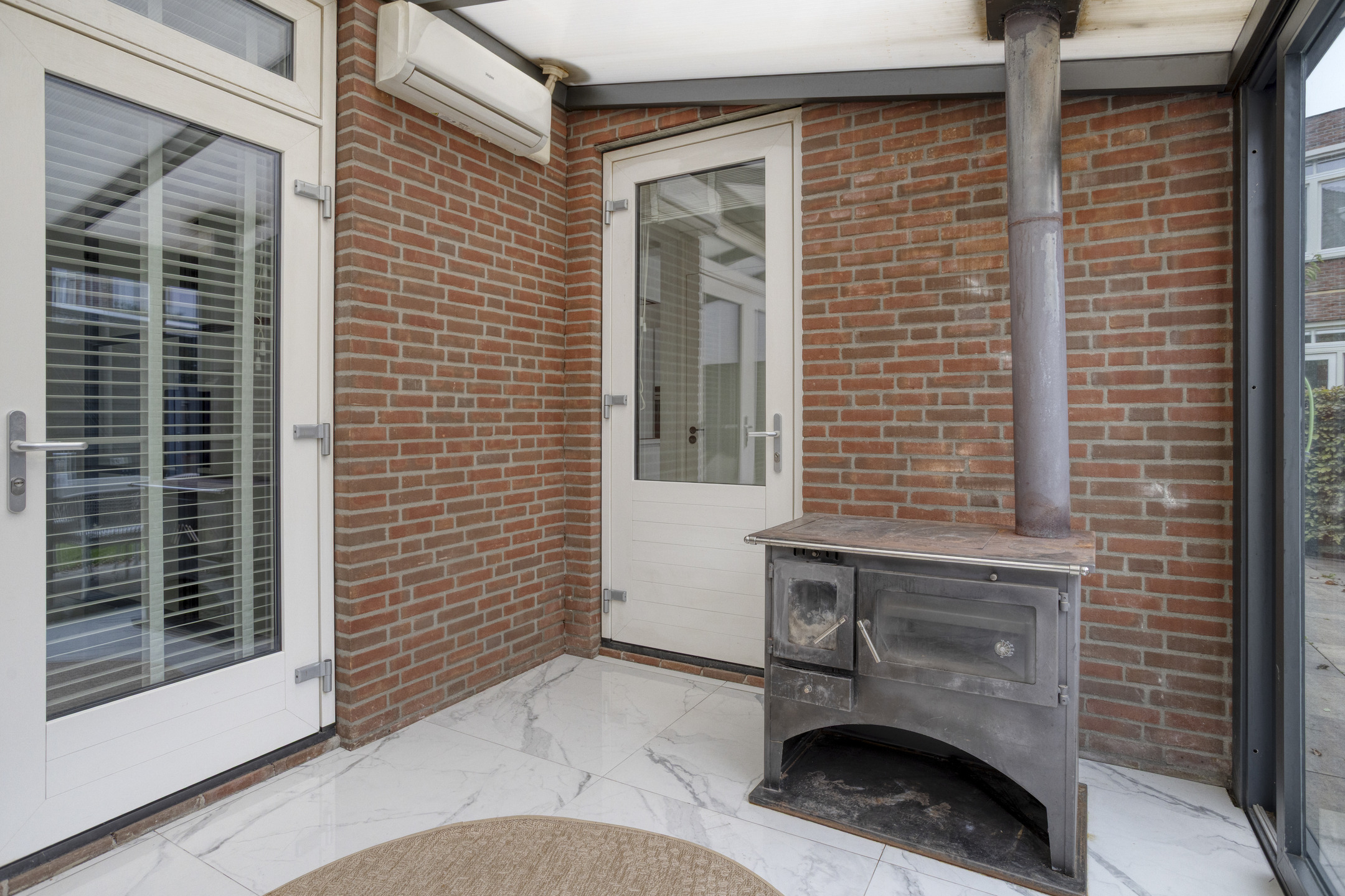 6 Rooms Rooms,1 BathroomBathrooms,Woonhuis,Te Koop,1543