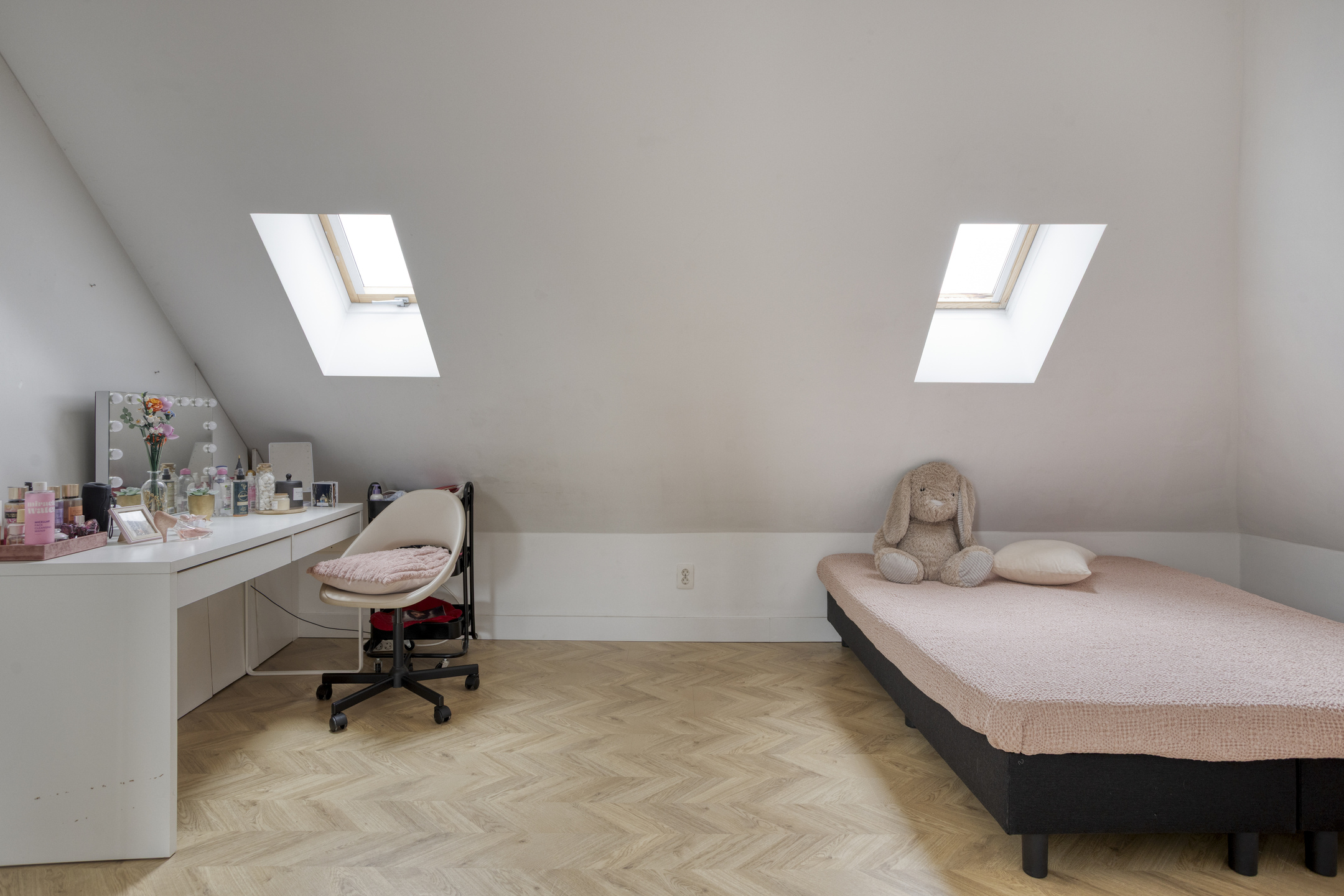 6 Rooms Rooms,1 BathroomBathrooms,Woonhuis,Te Koop,1543