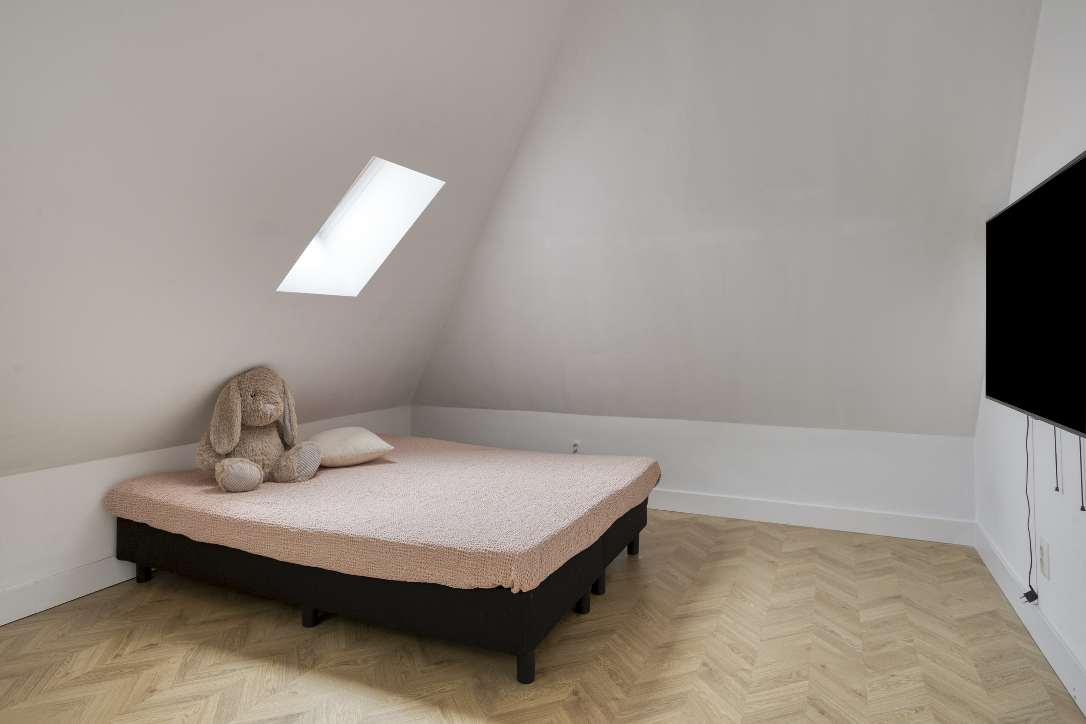 6 Rooms Rooms,1 BathroomBathrooms,Woonhuis,Te Koop,1543