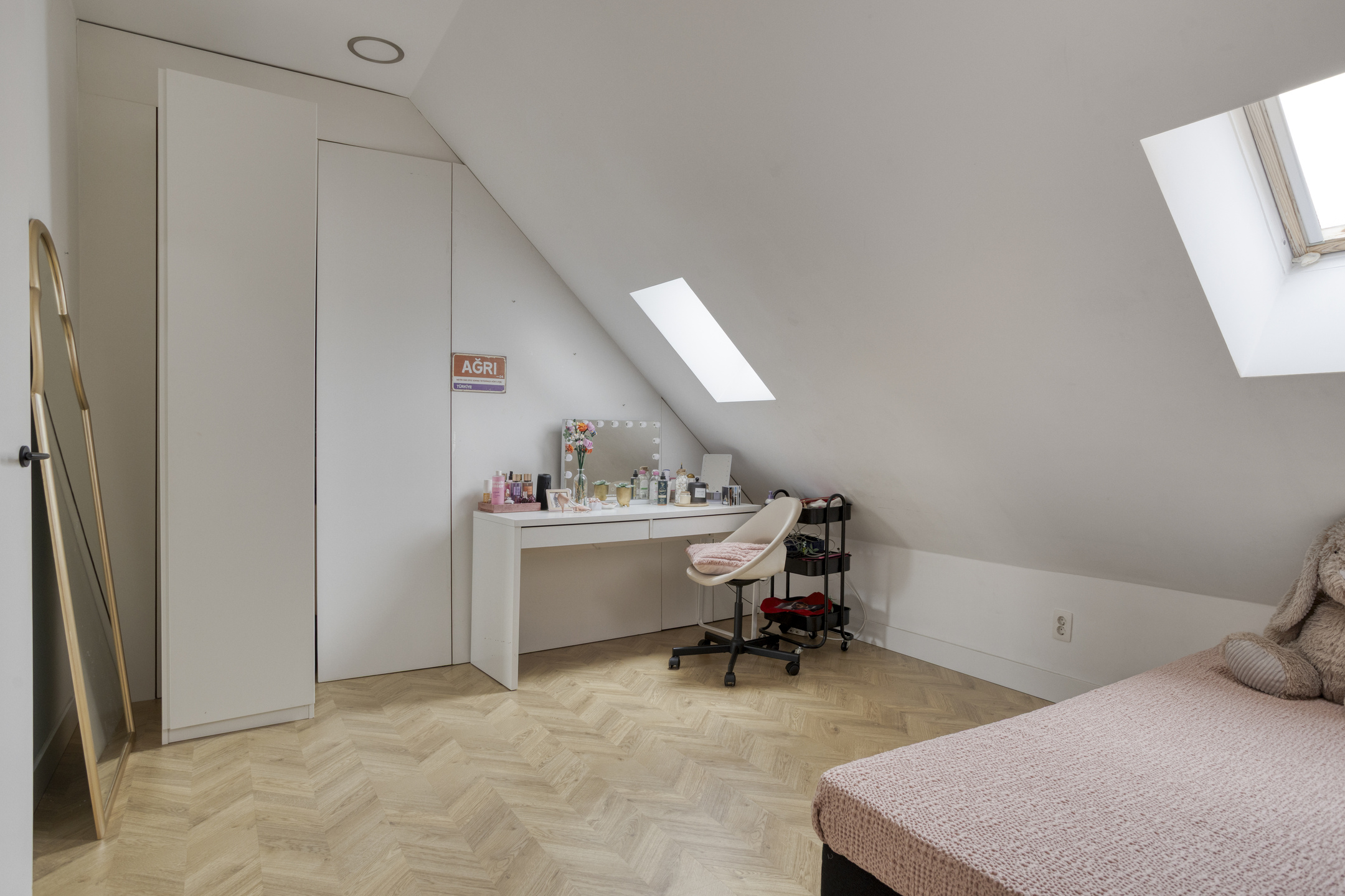 6 Rooms Rooms,1 BathroomBathrooms,Woonhuis,Te Koop,1543