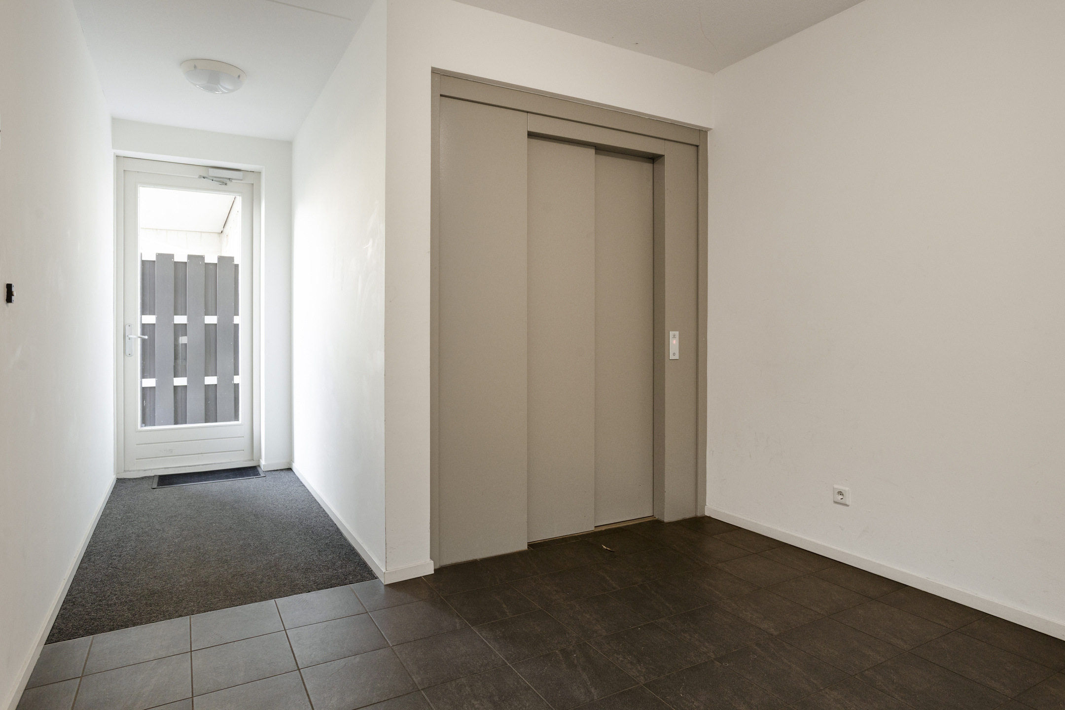 2 Bedrooms Bedrooms, ,1 BathroomBathrooms,Appartement,Te Koop,1544