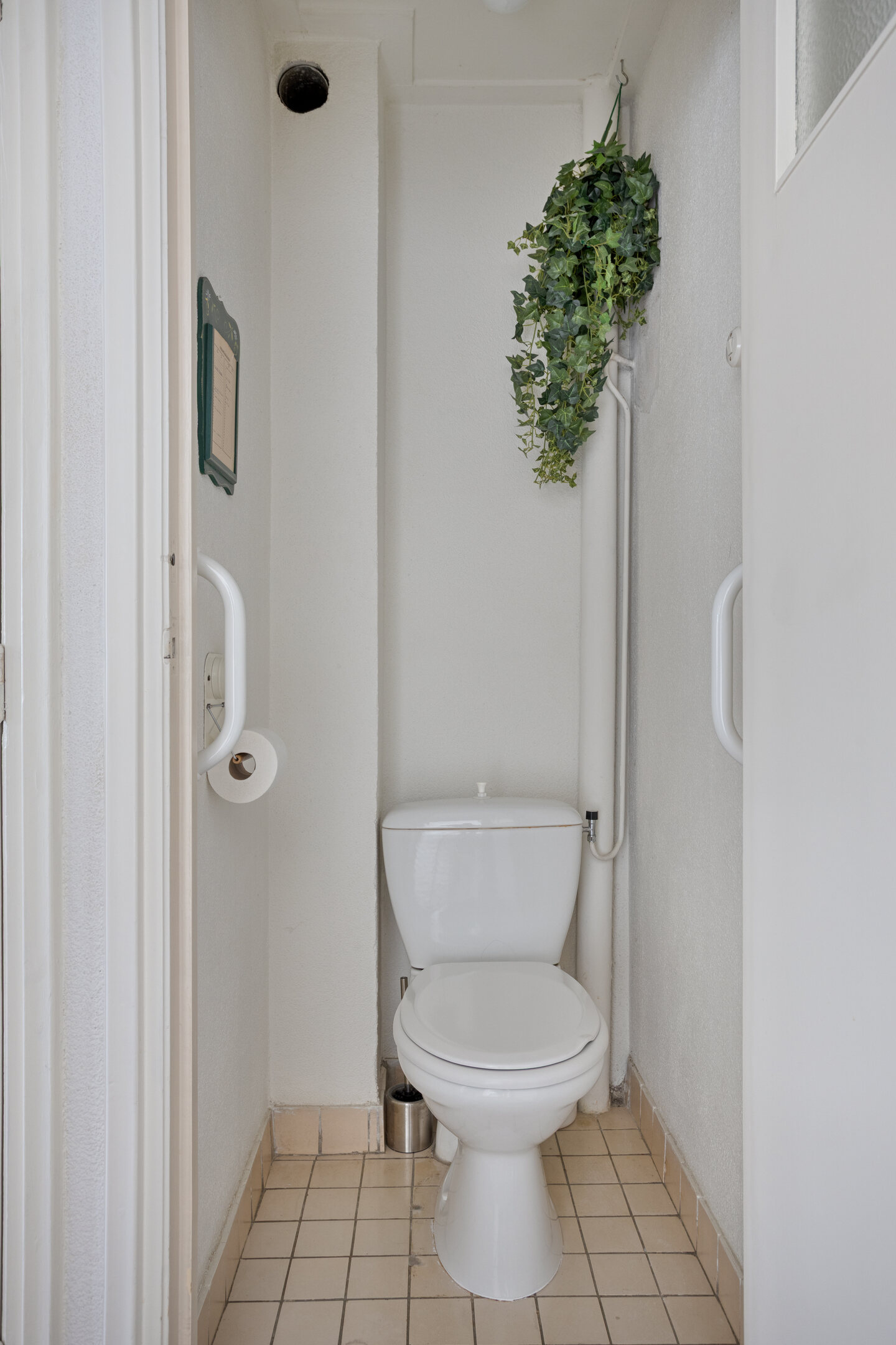 6 Rooms Rooms,1 BathroomBathrooms,Woonhuis,Te Koop,1555