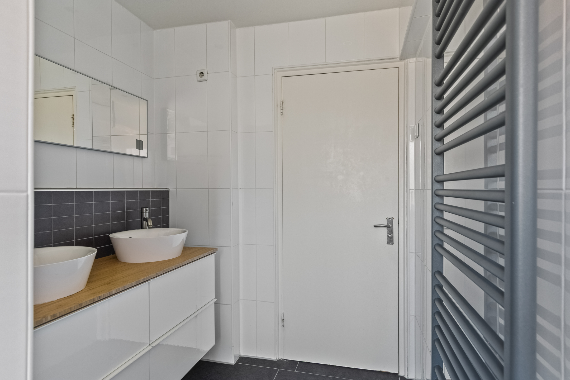 3 Rooms Rooms,1 BathroomBathrooms,Woonhuis,Te Koop,1557