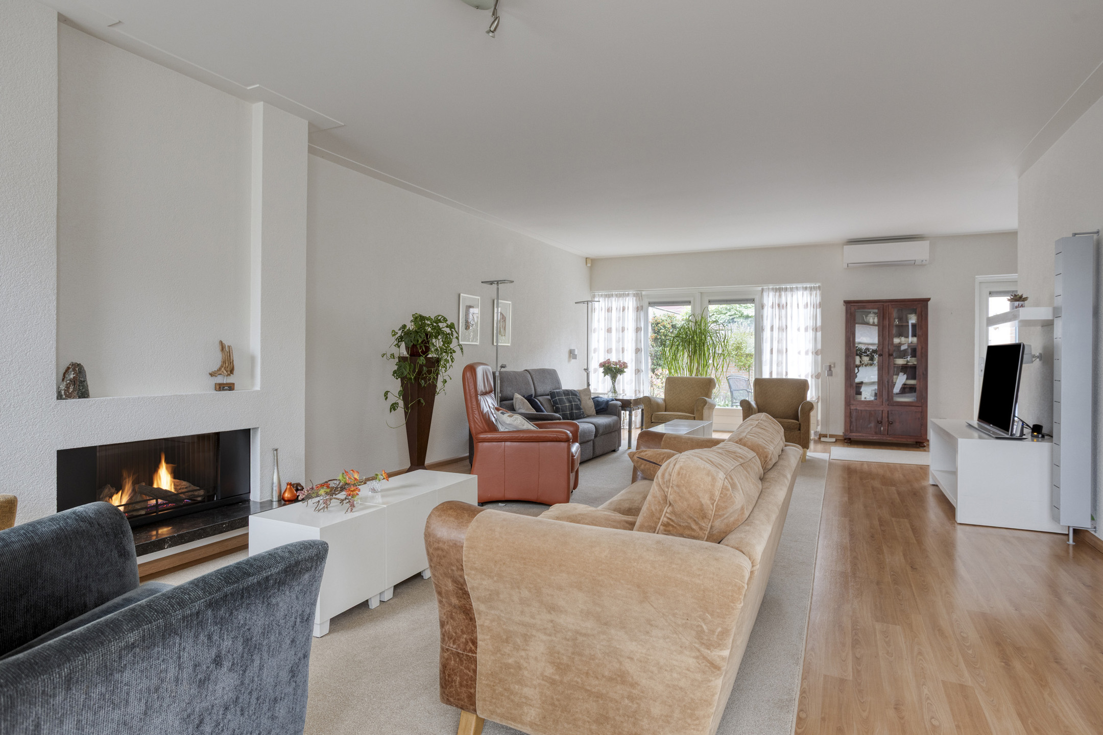 5 Rooms Rooms,2 BathroomsBathrooms,Woonhuis,Te Koop,1559