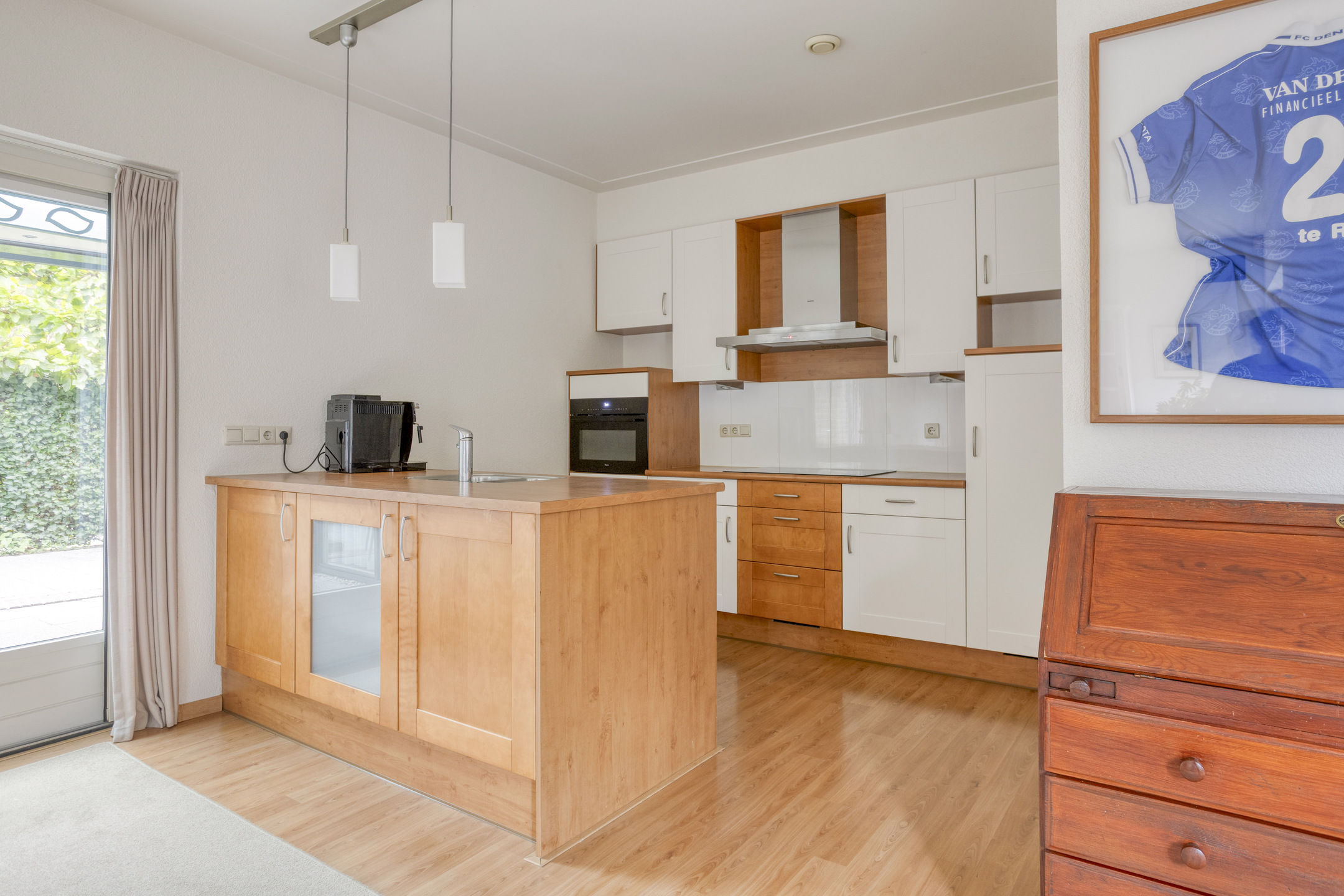 5 Rooms Rooms,2 BathroomsBathrooms,Woonhuis,Te Koop,1559
