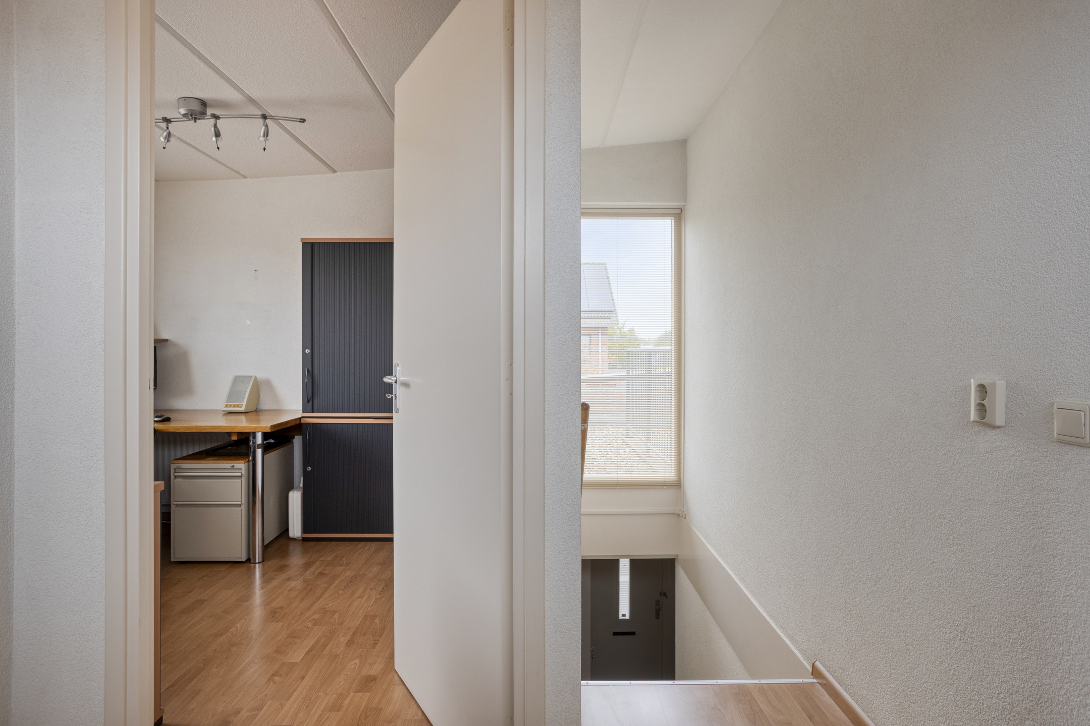 5 Rooms Rooms,2 BathroomsBathrooms,Woonhuis,Te Koop,1559