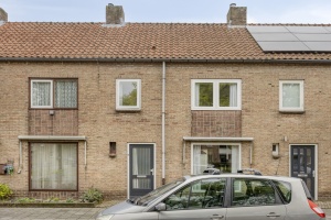 5 Rooms Rooms,1 BathroomBathrooms,Woonhuis,Te Koop,1563