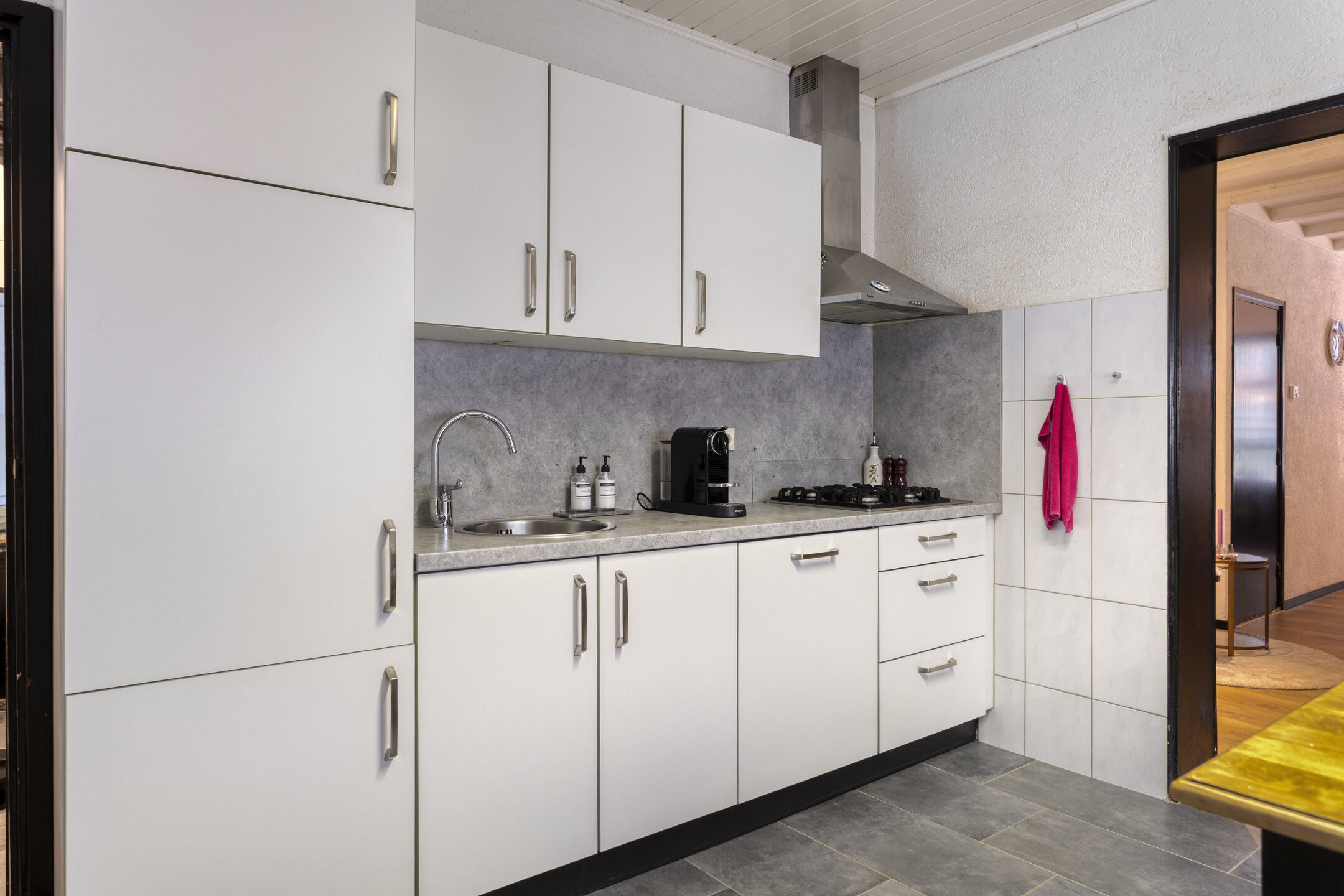 3 Rooms Rooms,1 BathroomBathrooms,Woonhuis,Te Koop,1572