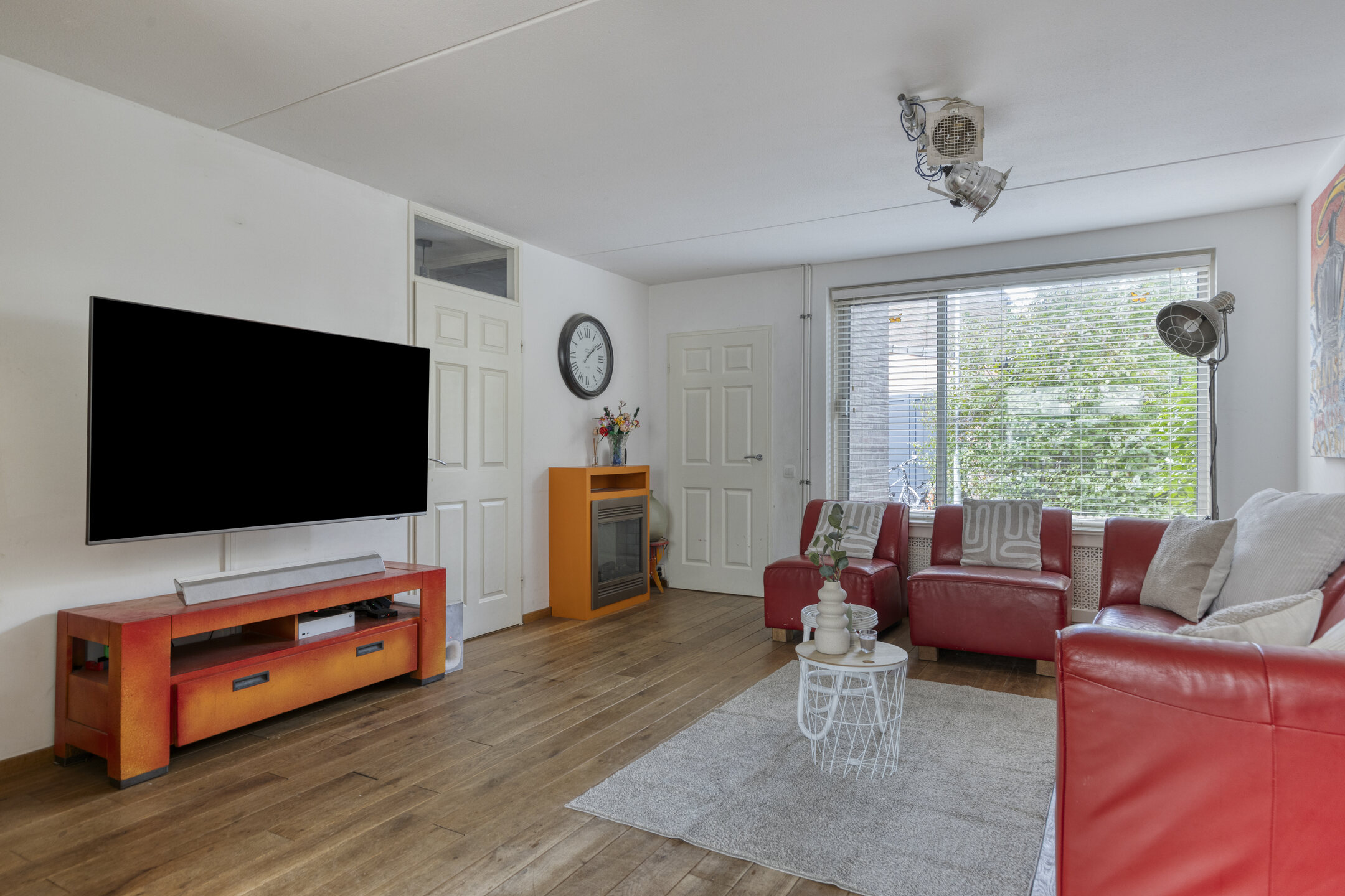 5 Rooms Rooms,1 BathroomBathrooms,Woonhuis,Te Koop,1573