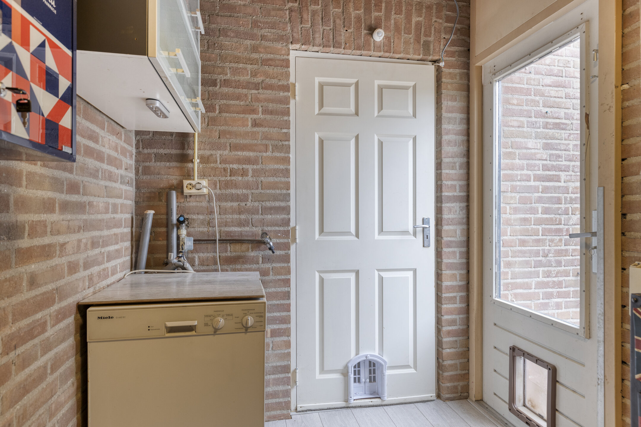 5 Rooms Rooms,1 BathroomBathrooms,Woonhuis,Te Koop,1573