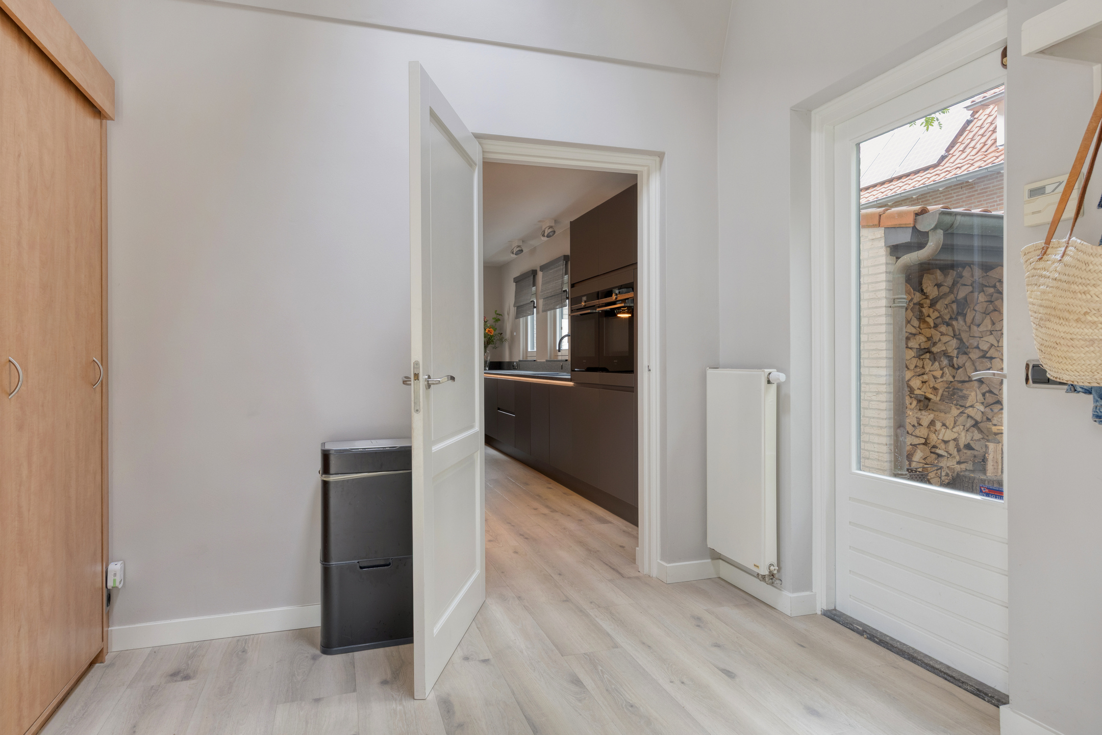 8 Rooms Rooms,2 BathroomsBathrooms,Woonhuis,Te Koop,1576 8 Rooms Rooms,2 BathroomsBathrooms,Woonhuis,Te Koop,1576