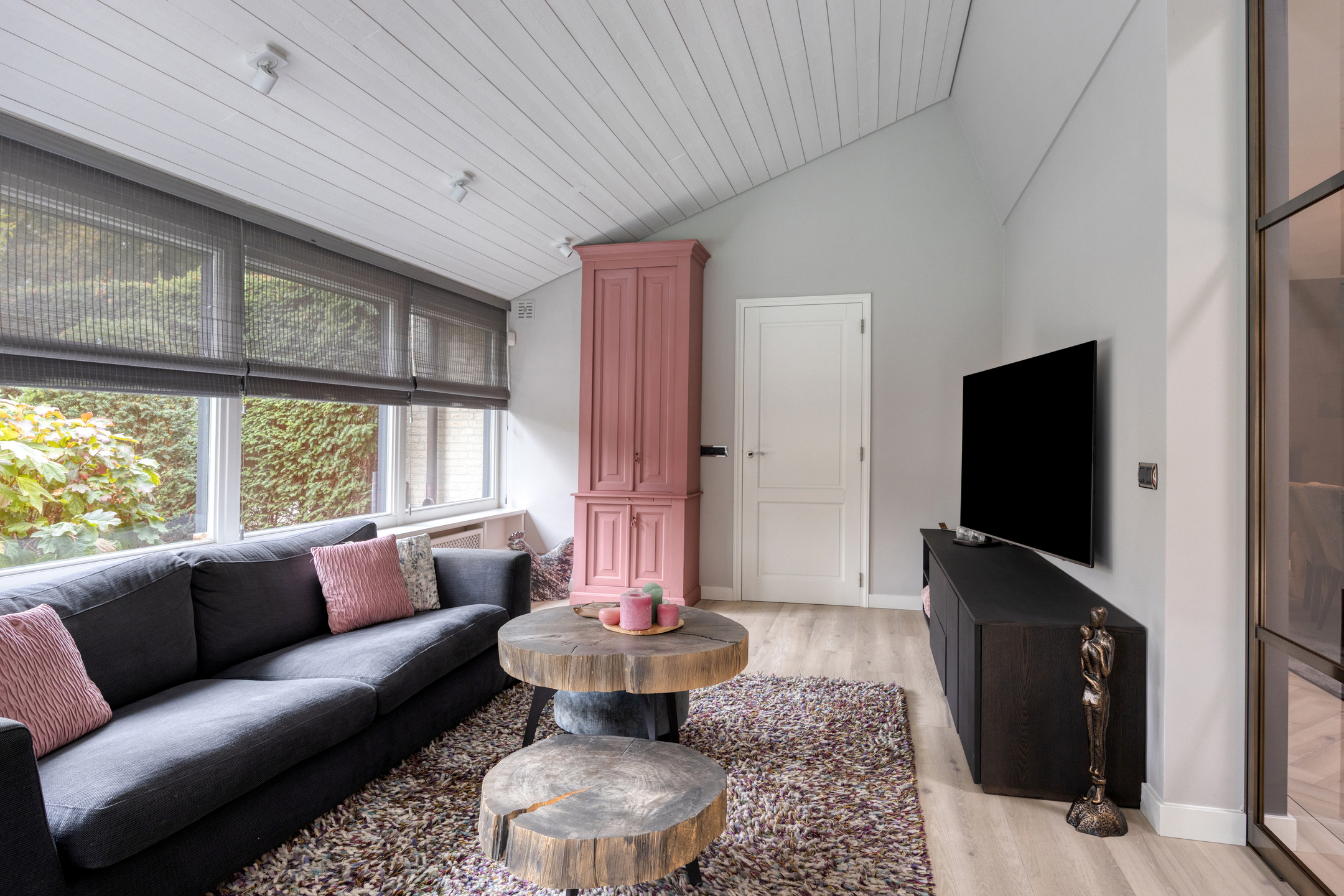 8 Rooms Rooms,2 BathroomsBathrooms,Woonhuis,Te Koop,1576 8 Rooms Rooms,2 BathroomsBathrooms,Woonhuis,Te Koop,1576