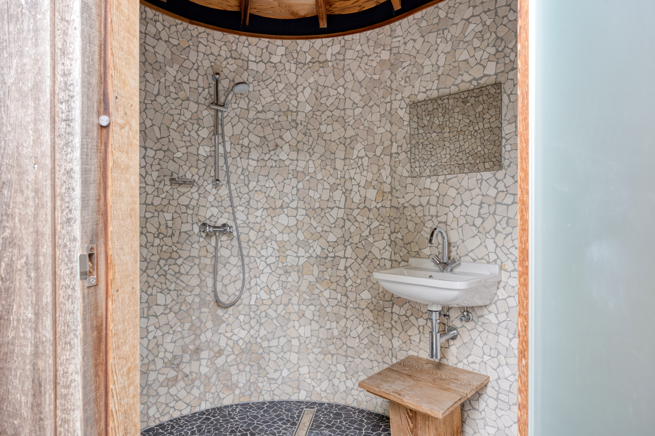 8 Rooms Rooms,2 BathroomsBathrooms,Woonhuis,Te Koop,1576 8 Rooms Rooms,2 BathroomsBathrooms,Woonhuis,Te Koop,1576