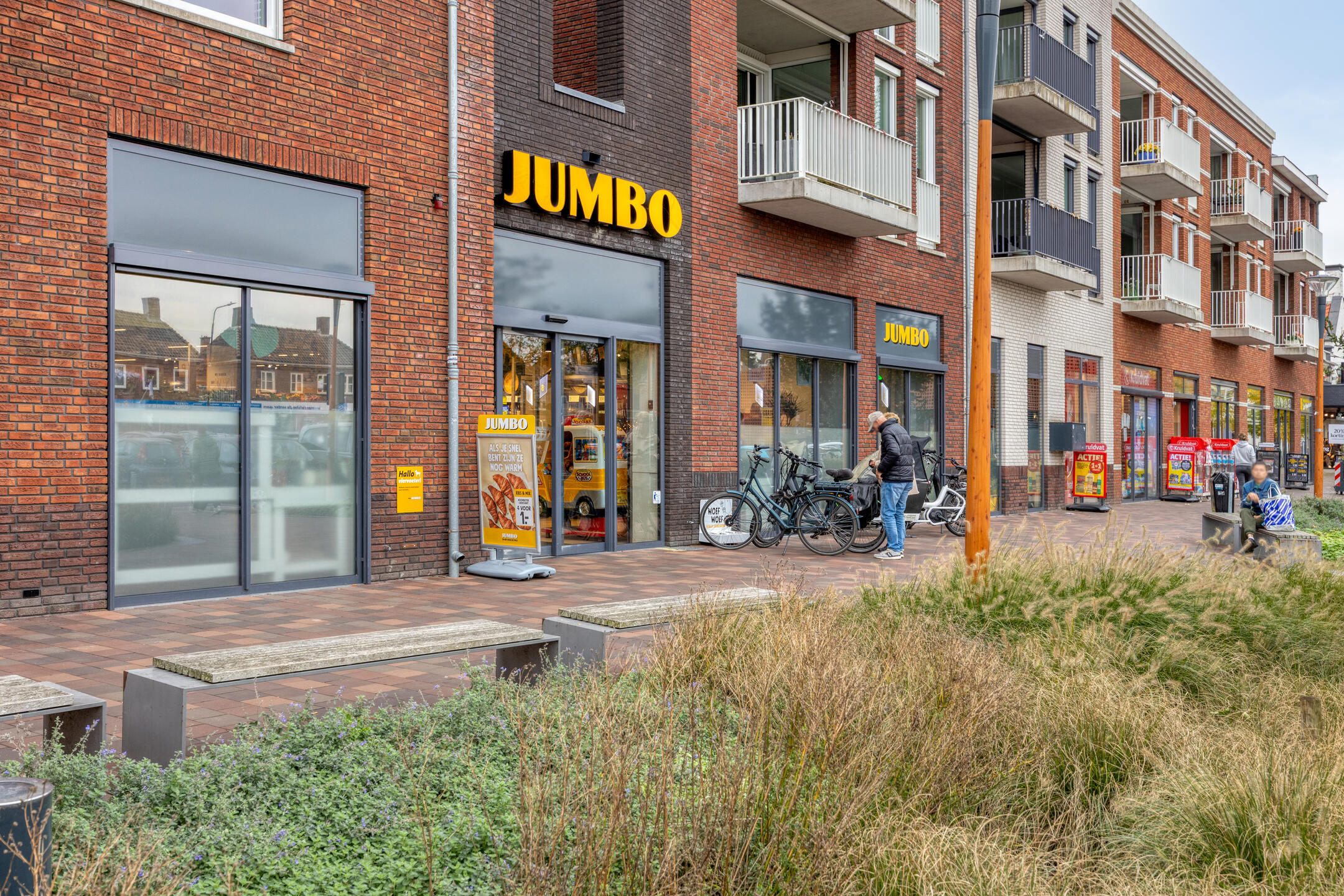 8 Rooms Rooms,2 BathroomsBathrooms,Woonhuis,Te Koop,1576 8 Rooms Rooms,2 BathroomsBathrooms,Woonhuis,Te Koop,1576