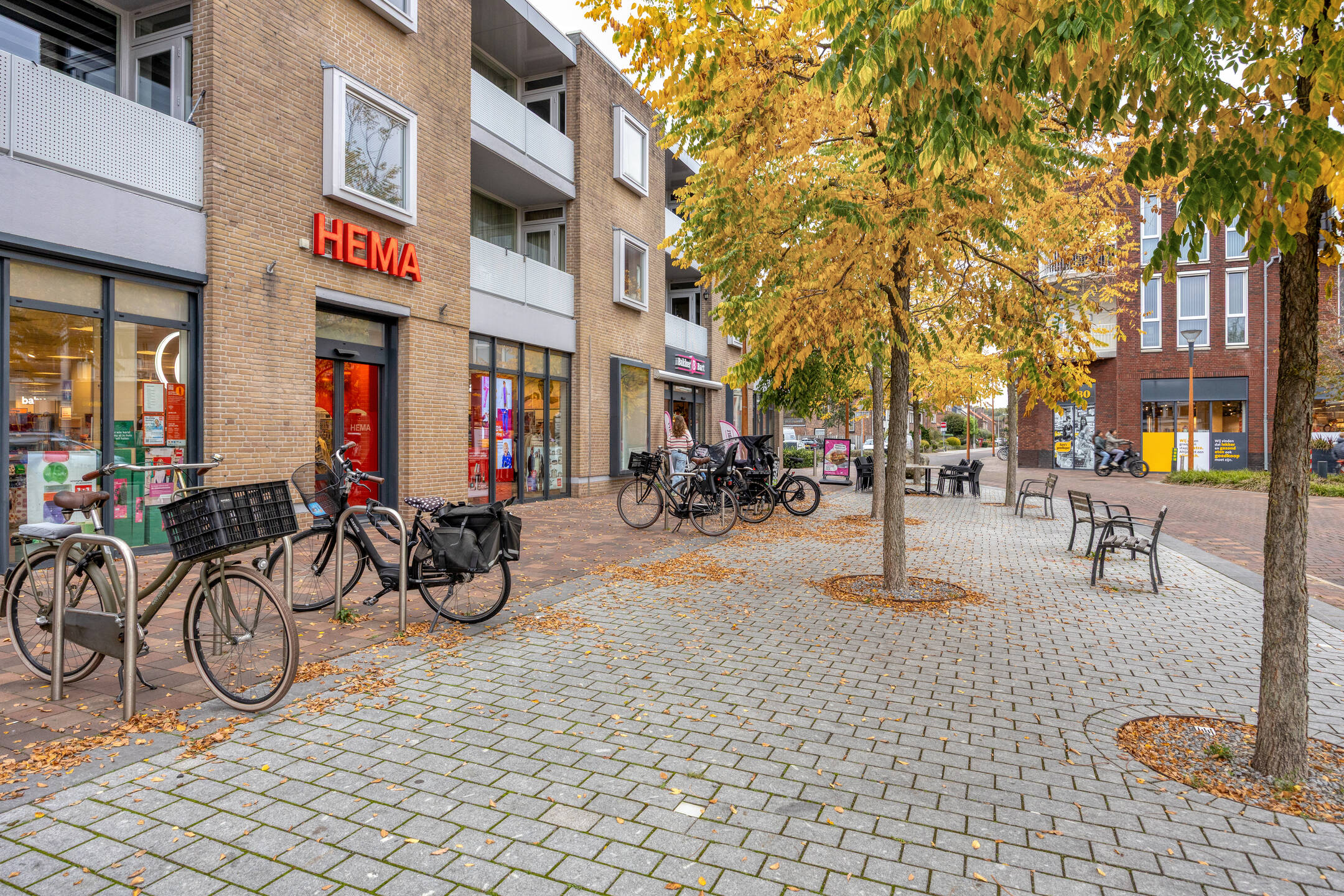 8 Rooms Rooms,2 BathroomsBathrooms,Woonhuis,Te Koop,1576 8 Rooms Rooms,2 BathroomsBathrooms,Woonhuis,Te Koop,1576