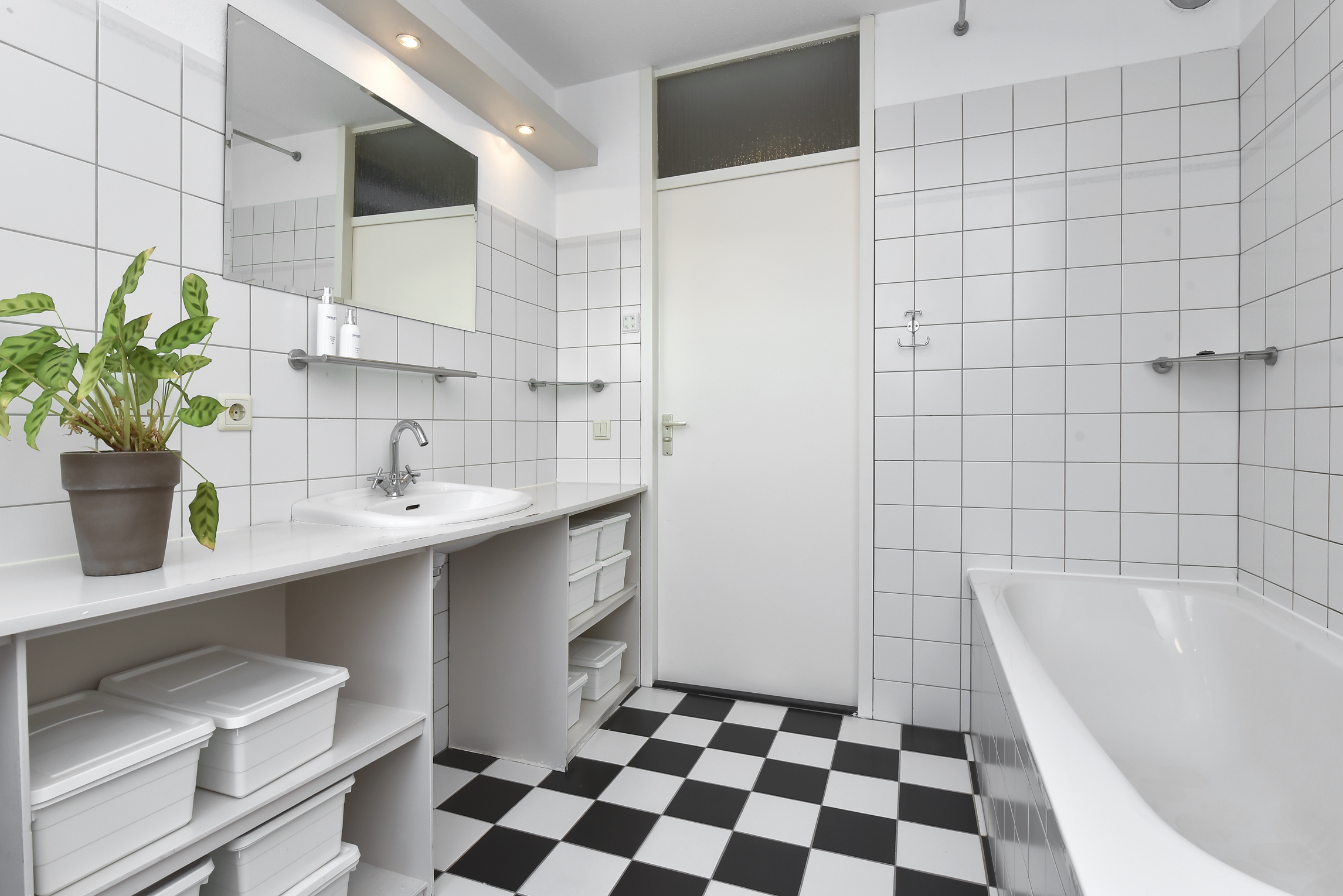 5 Rooms Rooms,1 BathroomBathrooms,Woonhuis,Te Koop,1034