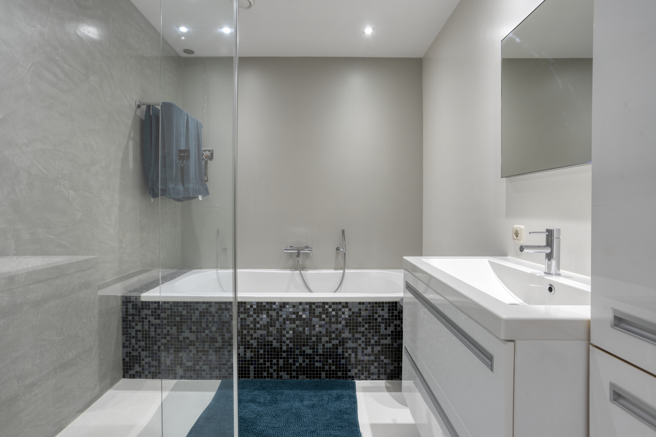 2 Bedrooms Bedrooms, ,1 BathroomBathrooms,Appartement,Te Koop,1581