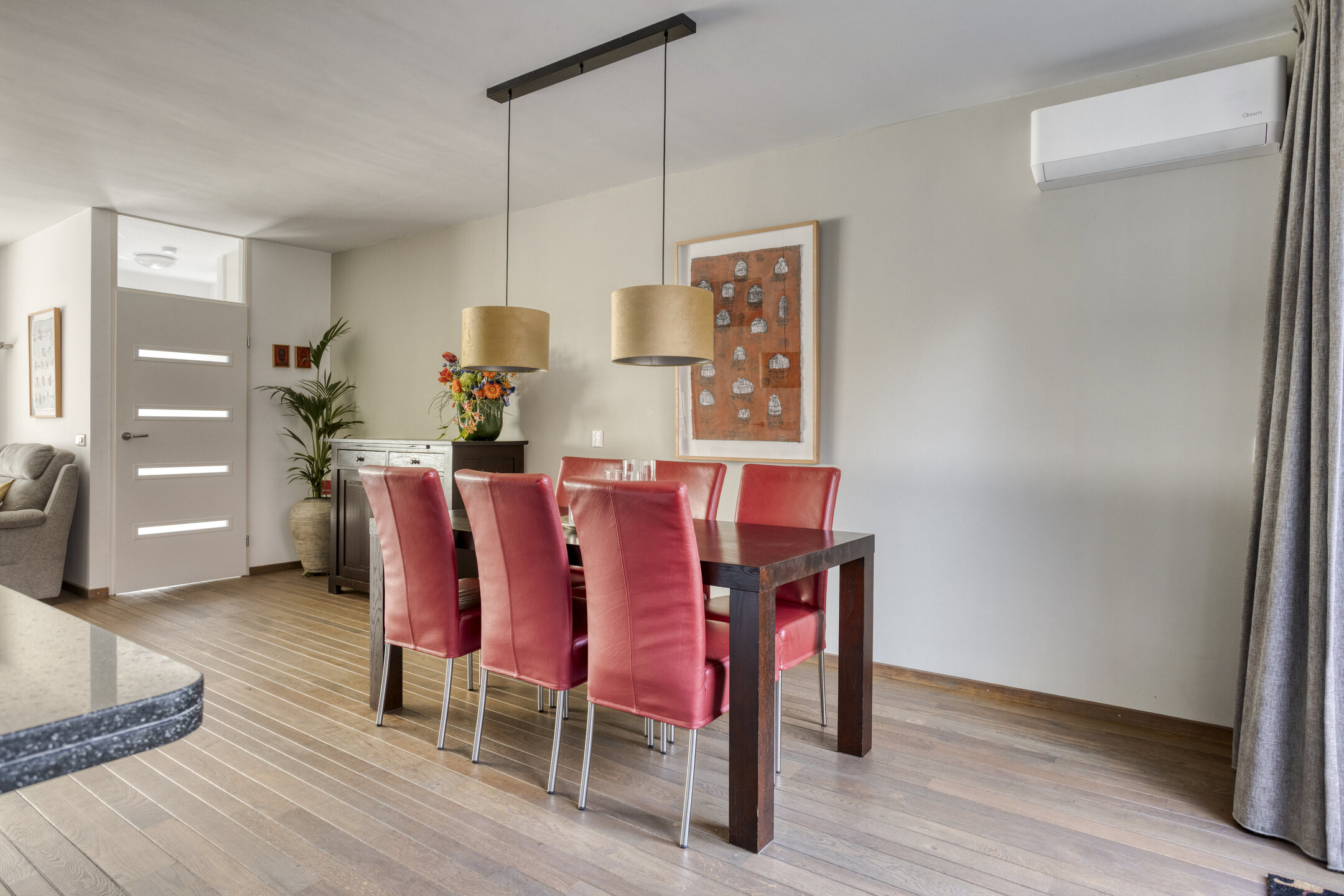 4 Rooms Rooms,Woonhuis,Te Koop,1584