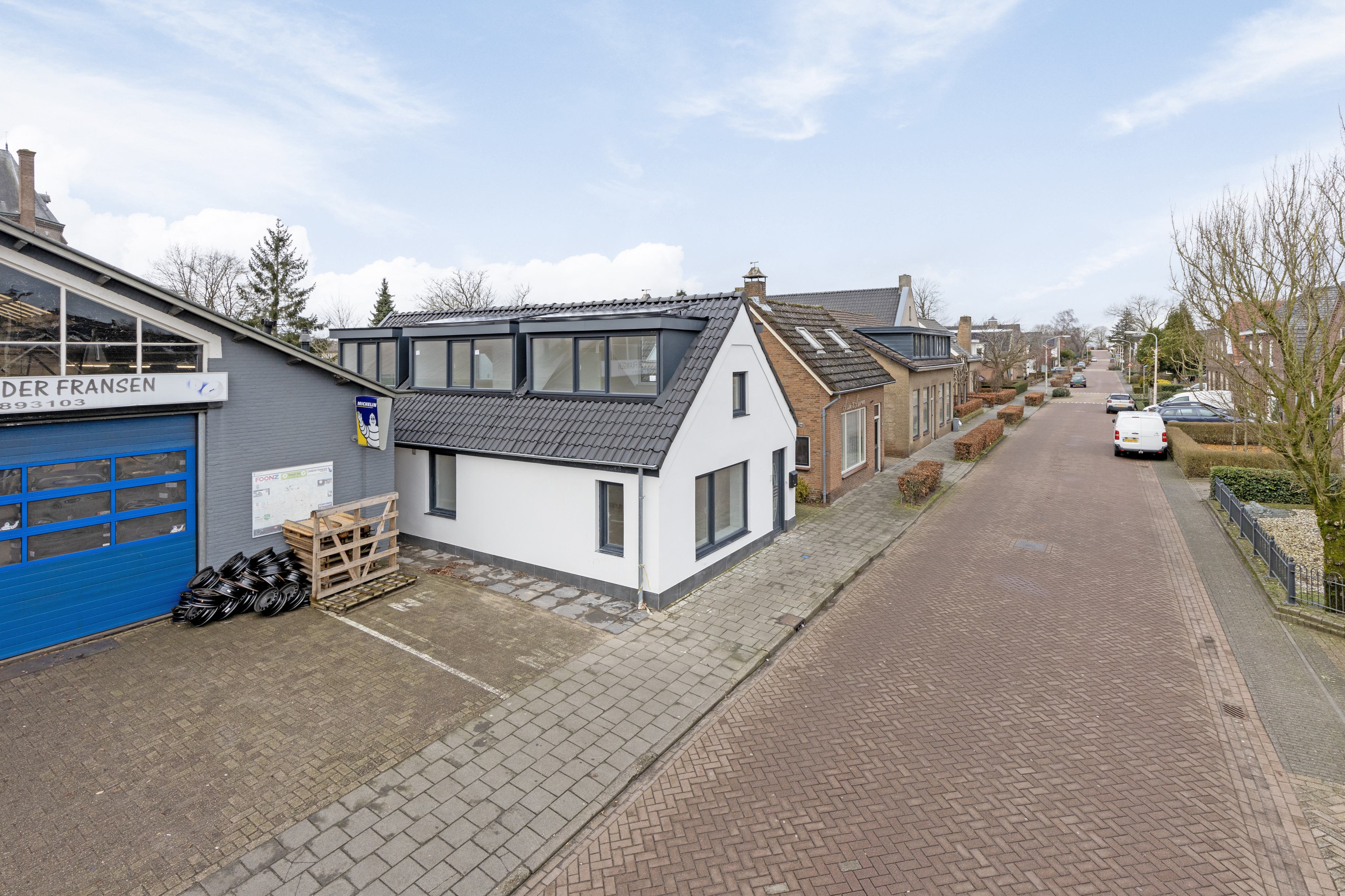 5 Rooms Rooms,2 BathroomsBathrooms,Woonhuis,Te Koop,1589